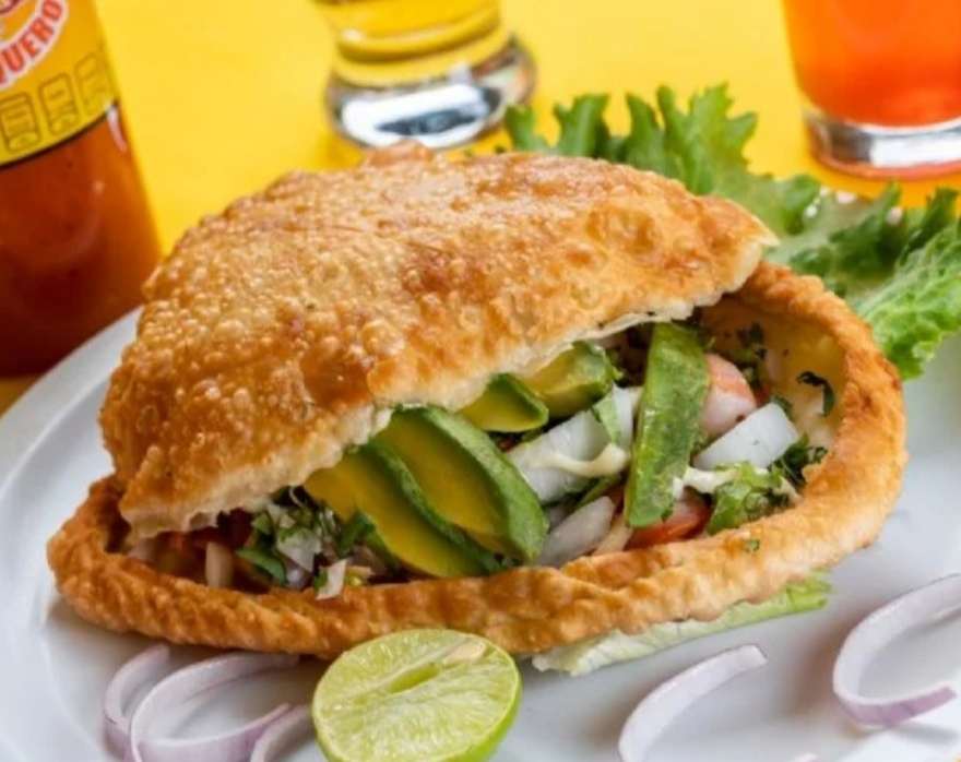 Mariscos las palmas image 4