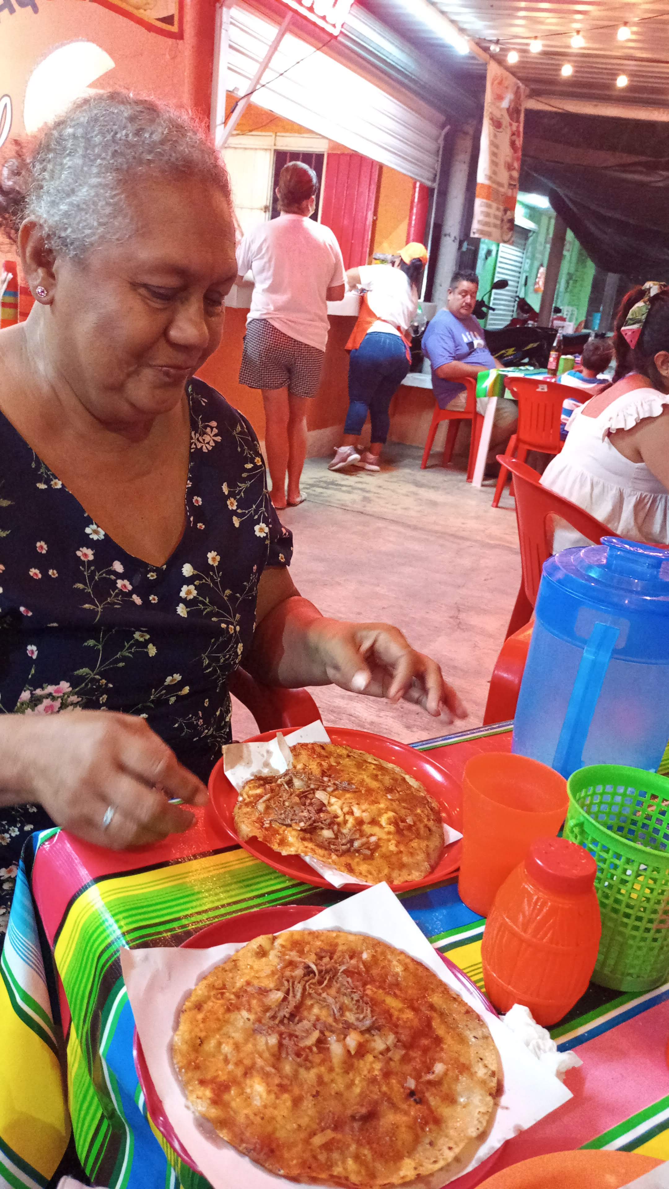 Antojitos y Tacos Lezama image 5