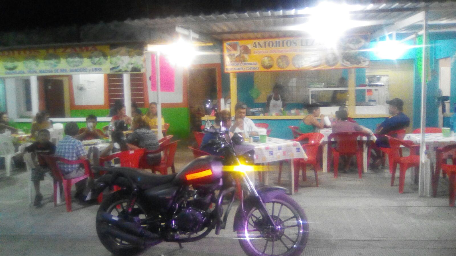 Antojitos y Tacos Lezama image 7