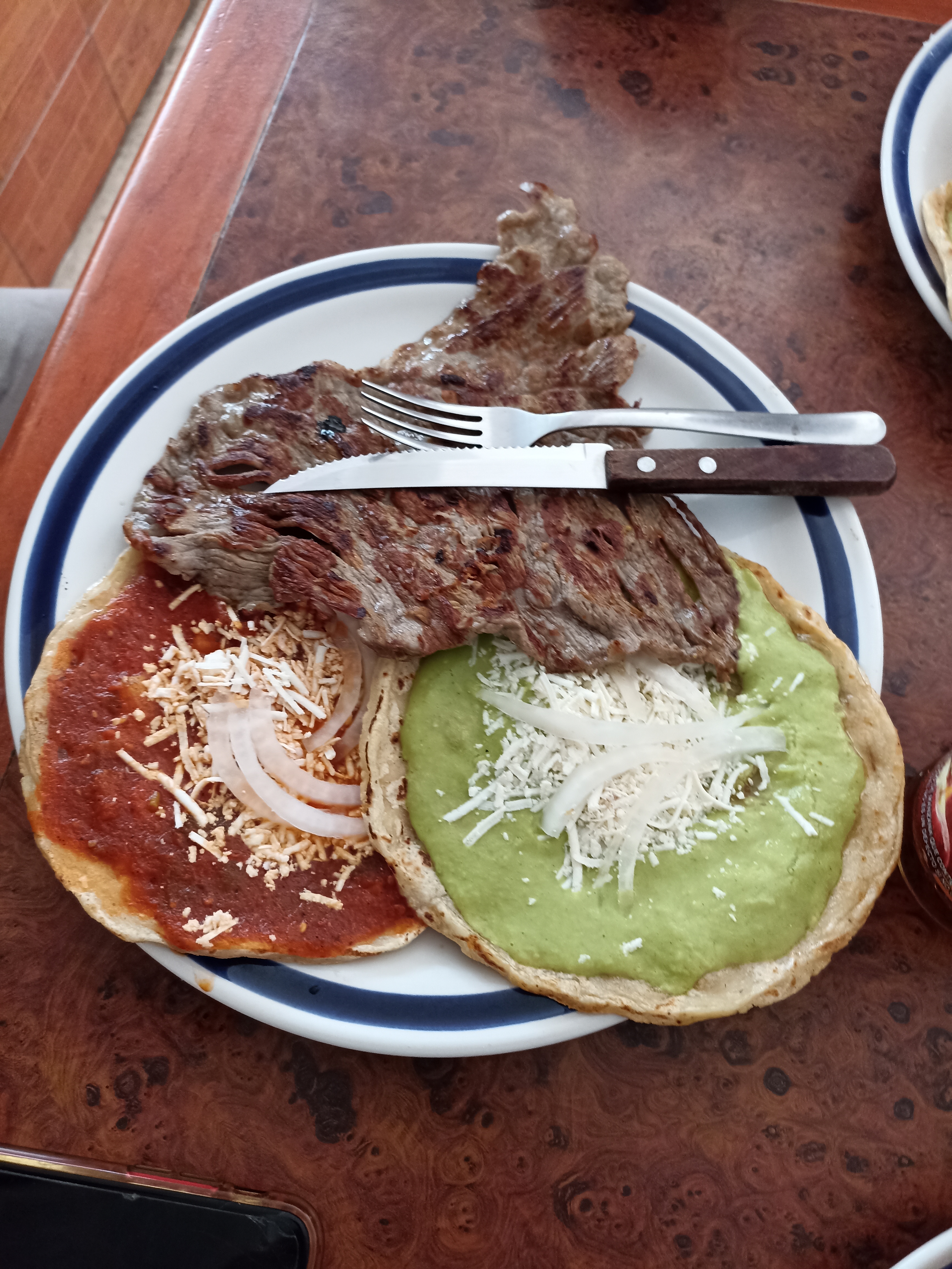 Los Cuatro Hermanos - Restaurante image 6