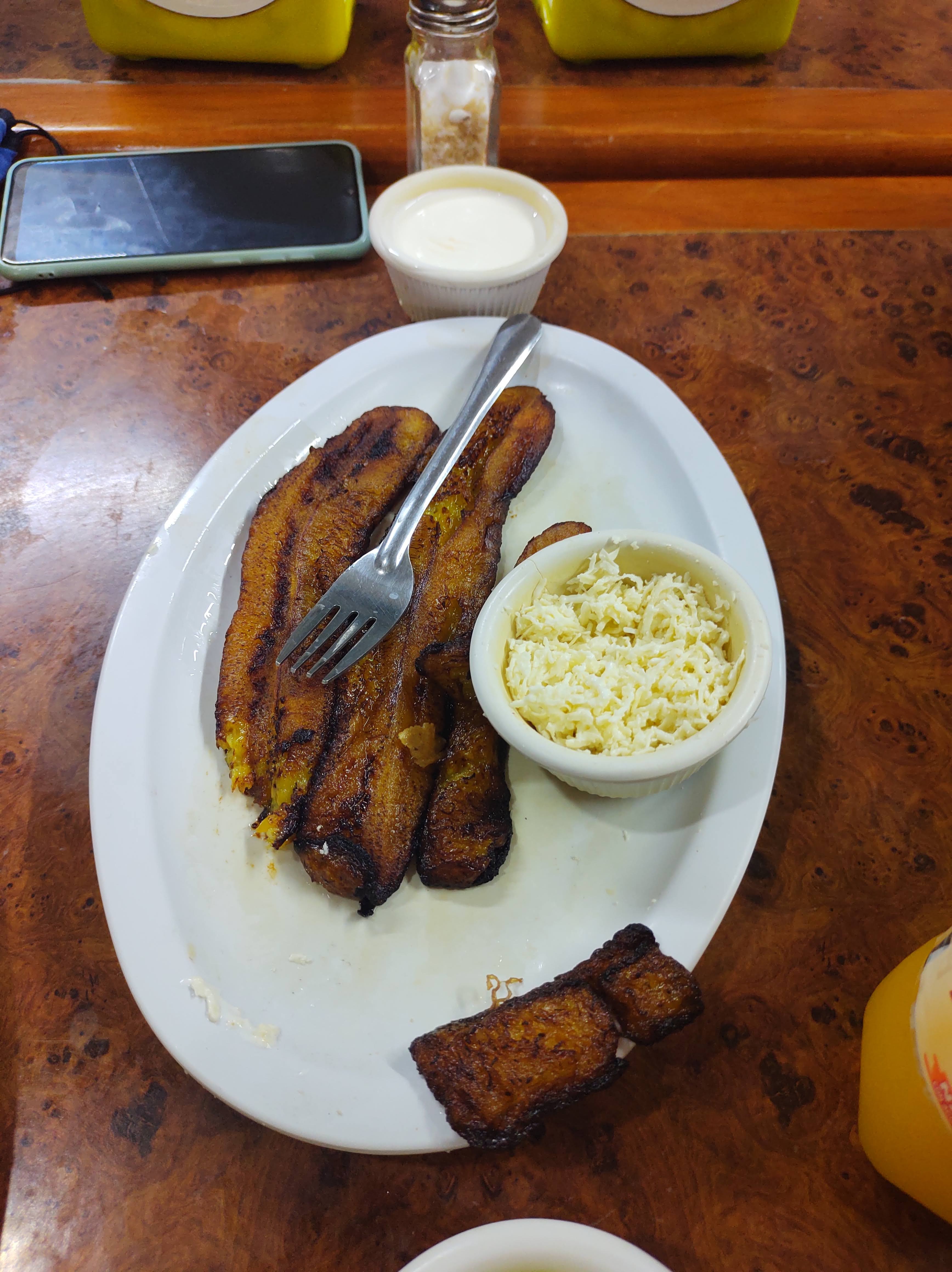 Los Cuatro Hermanos - Restaurante image 10