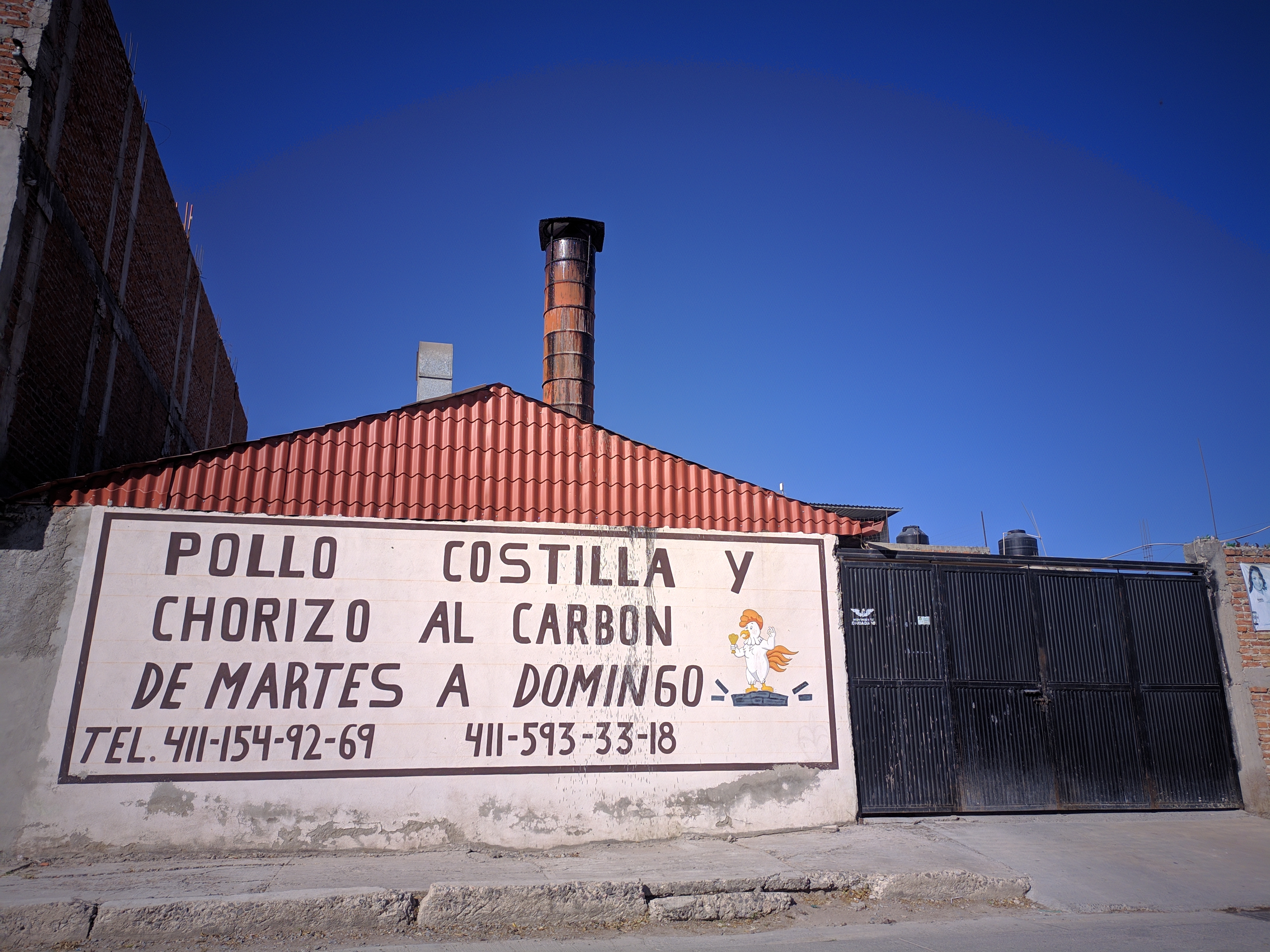 Pollo, Costilla y Chorizo al Carbón image 1
