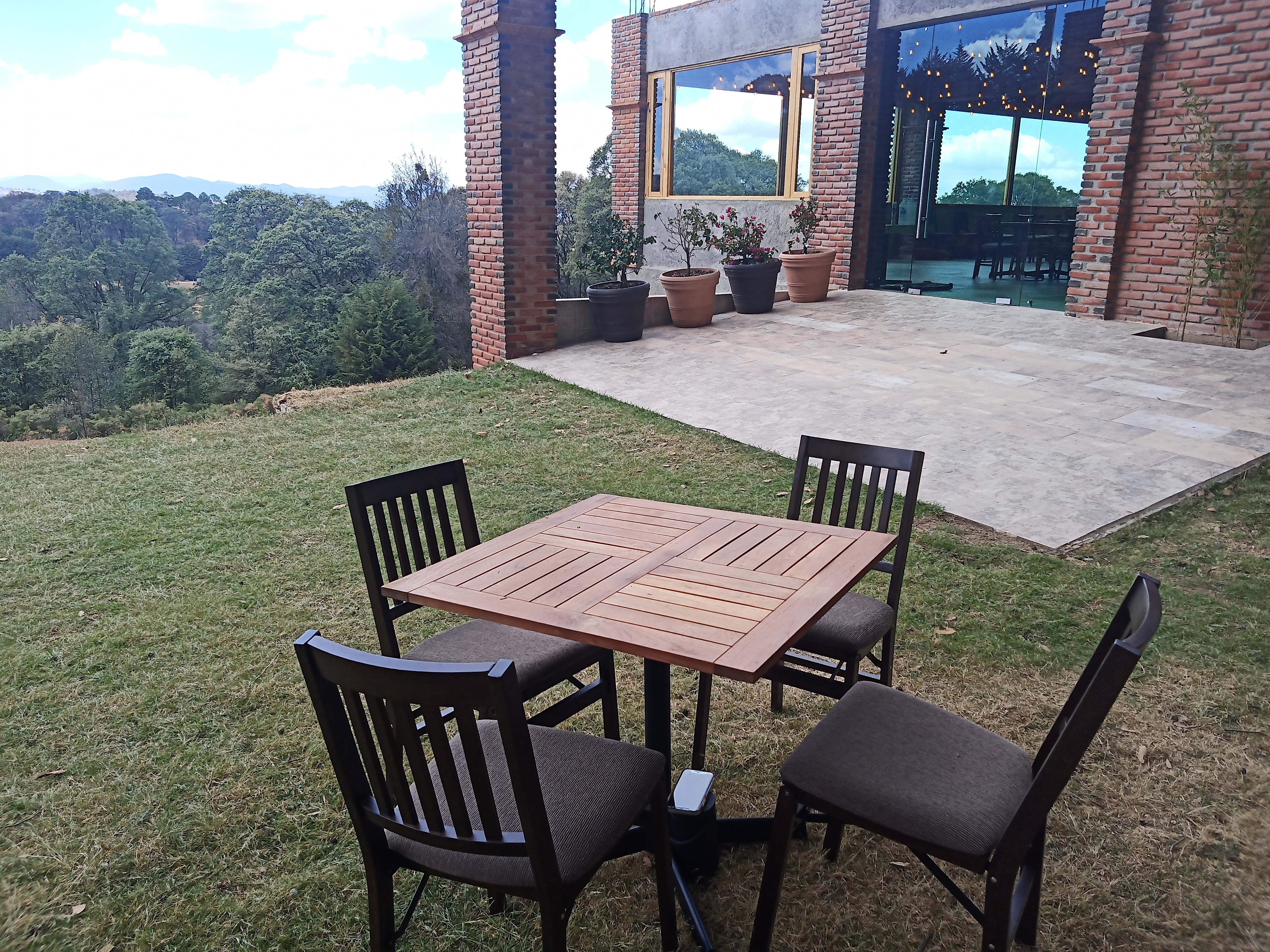 La Revolución Restaurante image 4