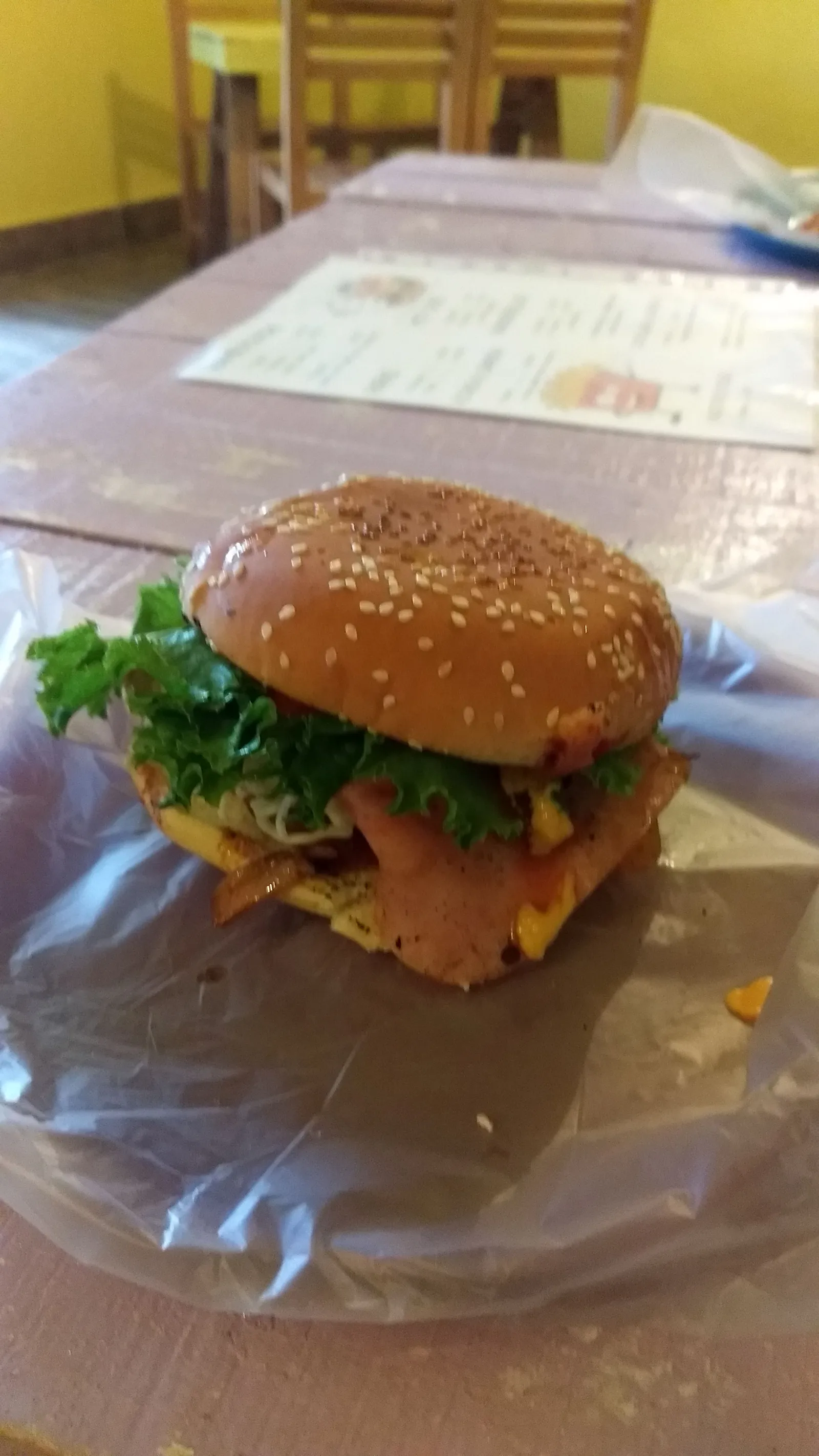 Phanys Burger and Wings image 3