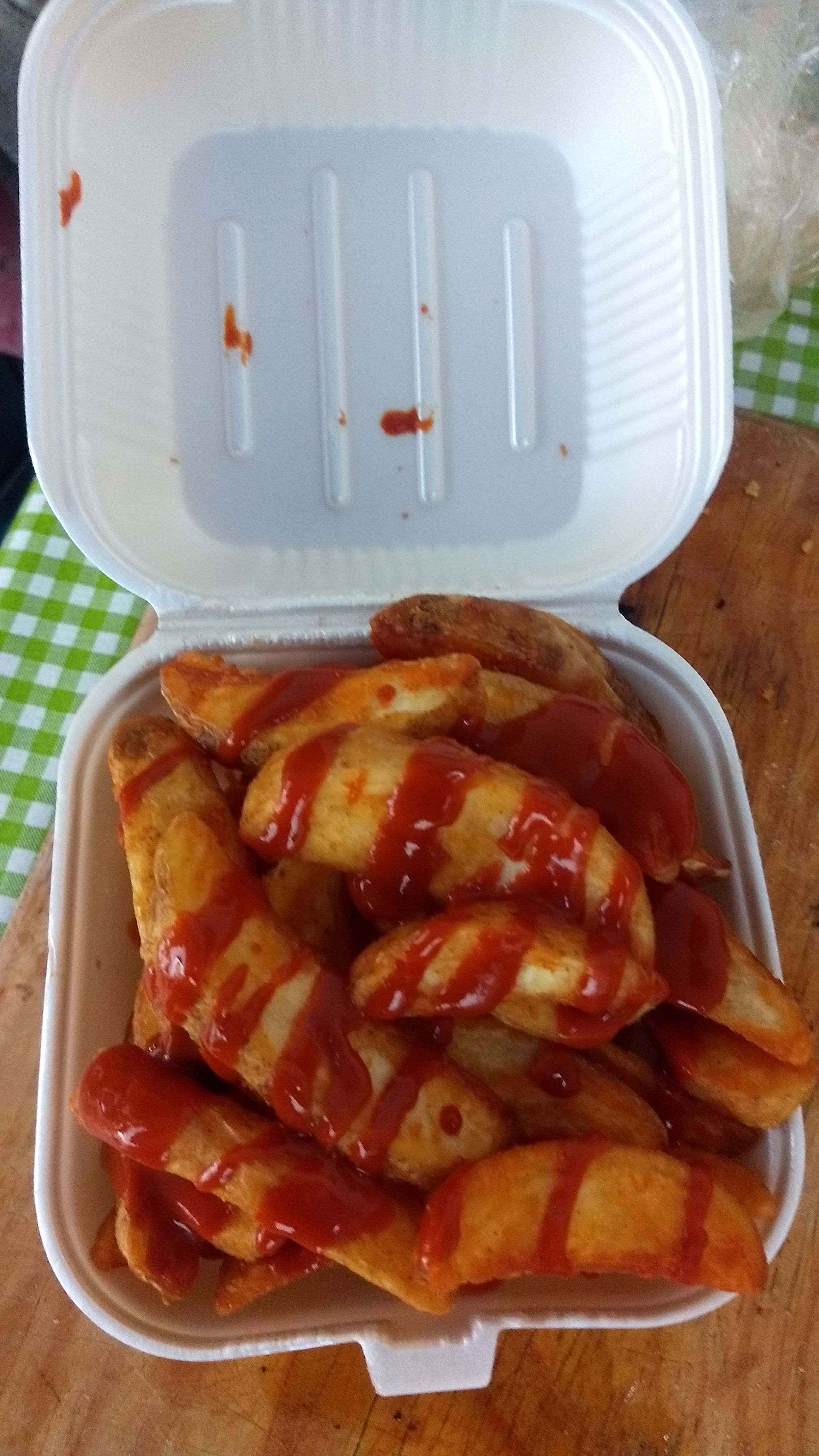 Phanys Burger and Wings image 5