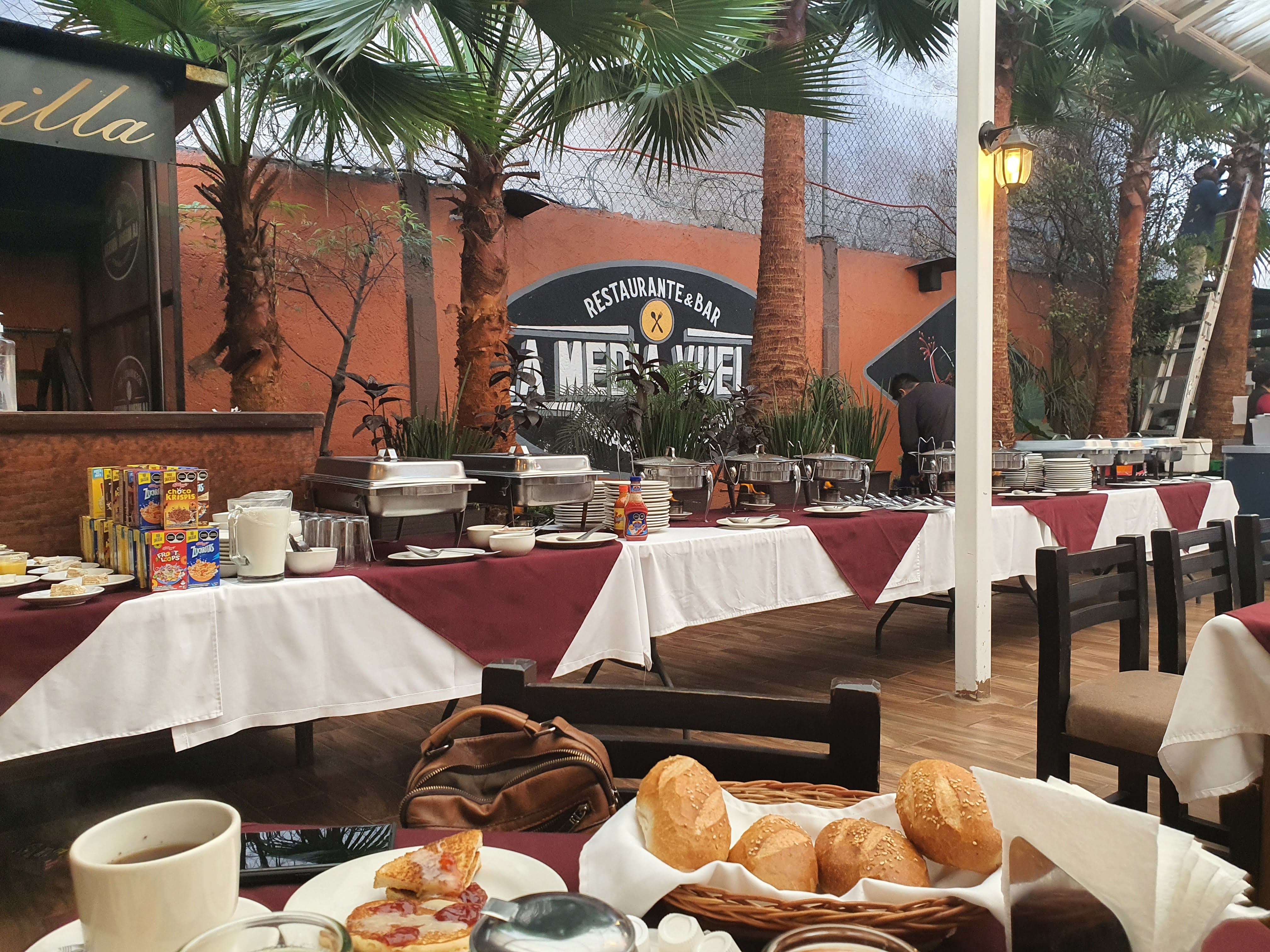 RESTAURANTE BAR LA MEDIA VUELTA image 7