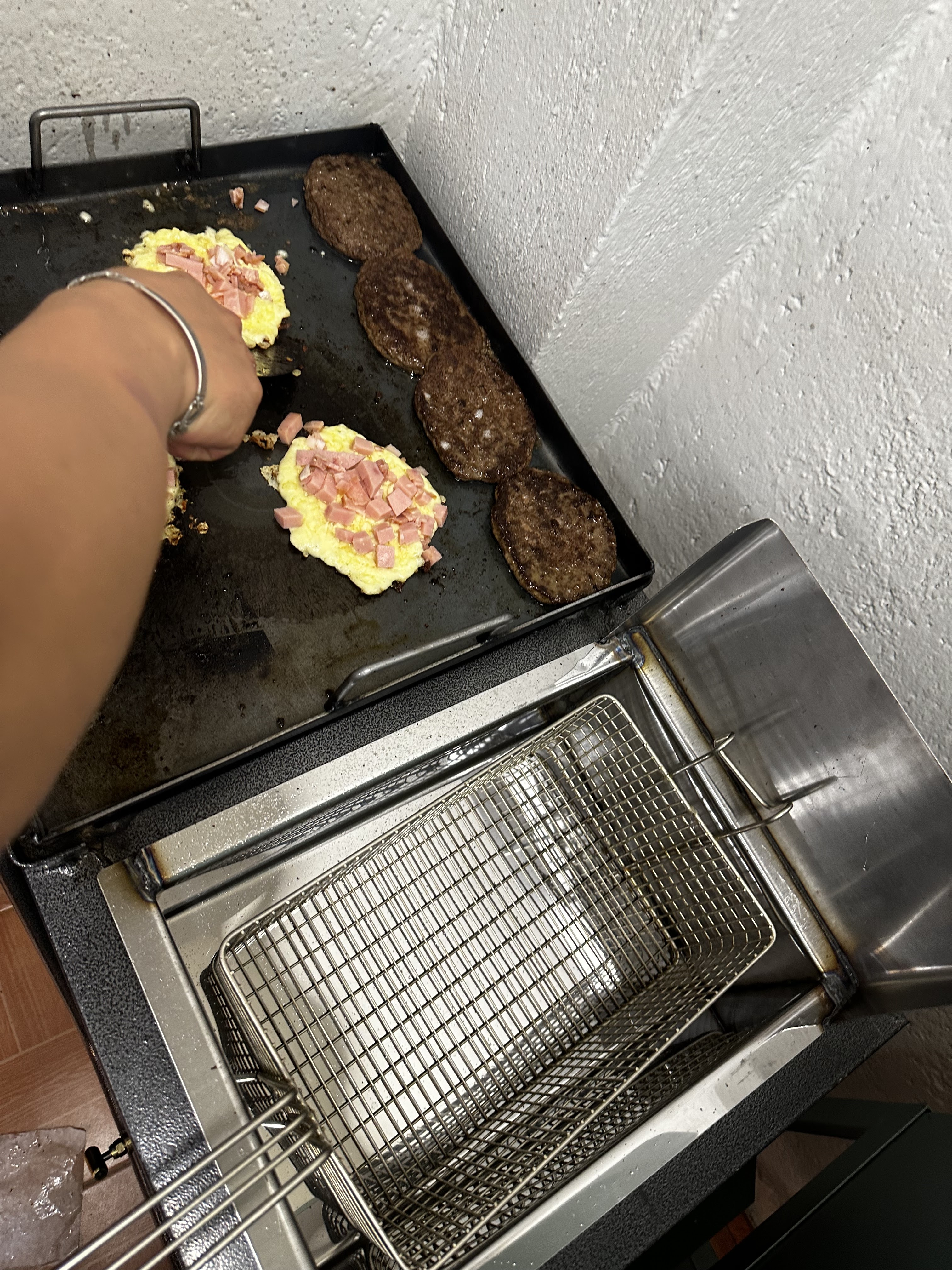 Mozzarella’s Pizza image 8