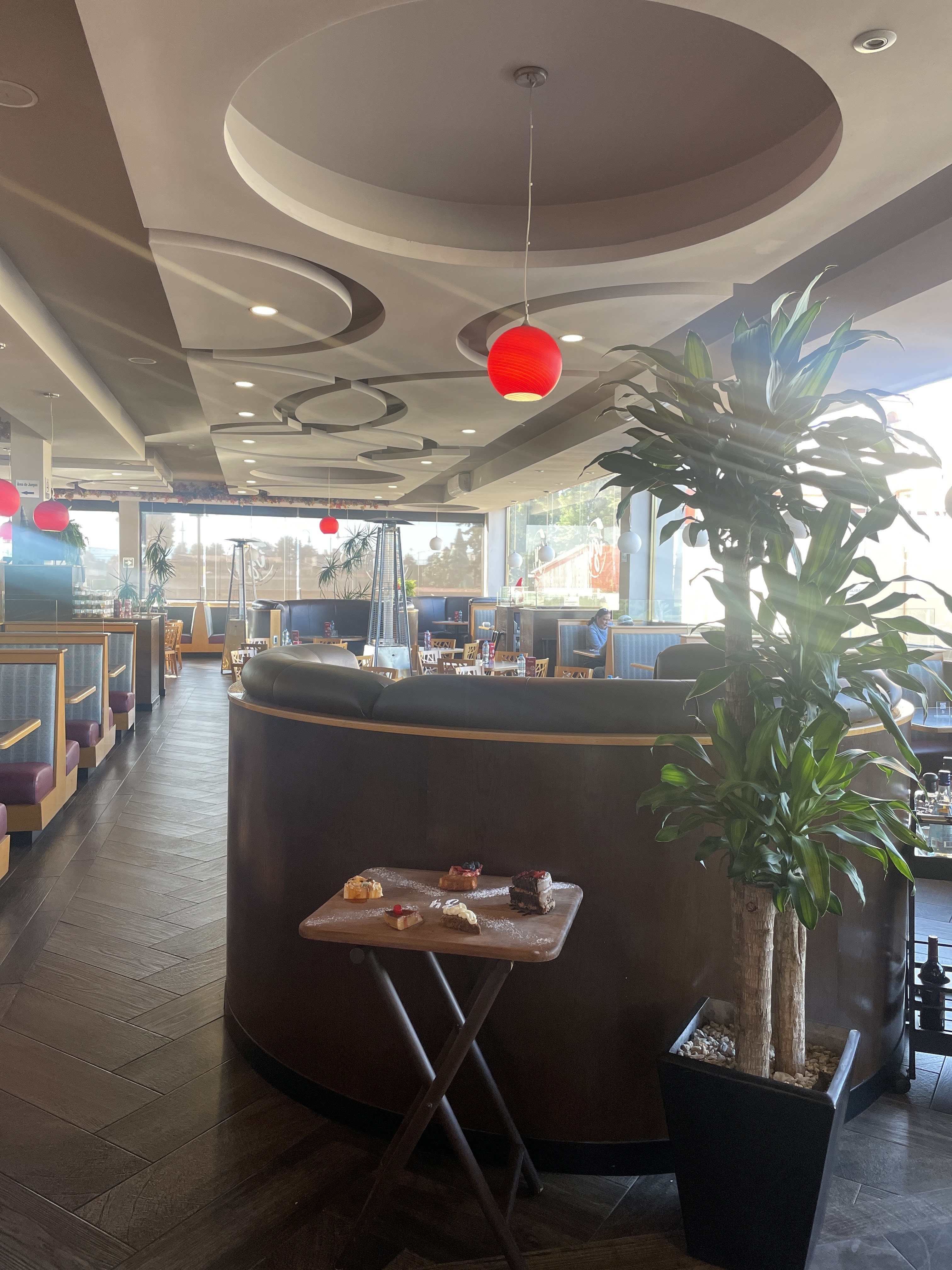 IZY restaurant image 10