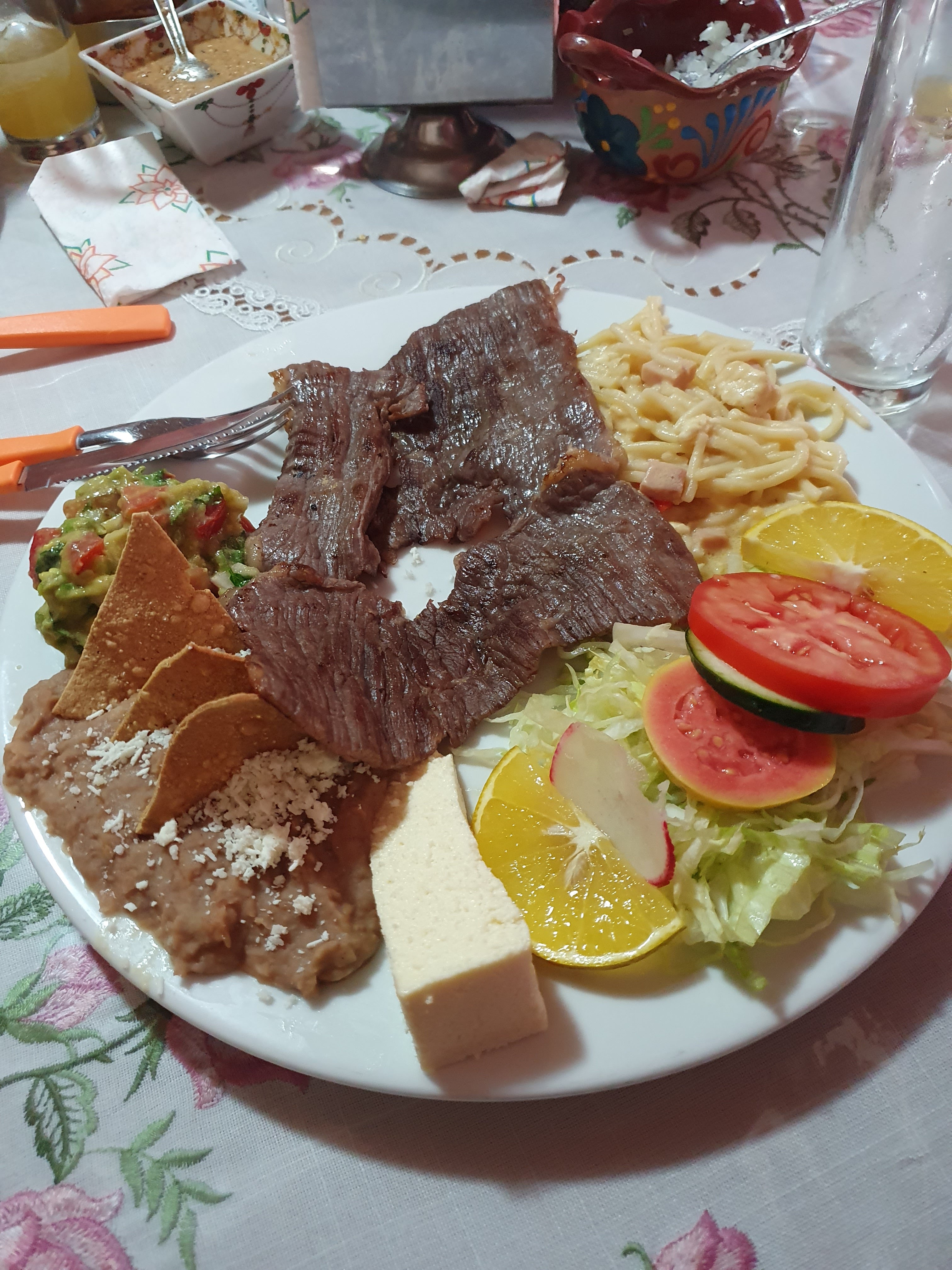 Antojitos Las Tres Morales image 2