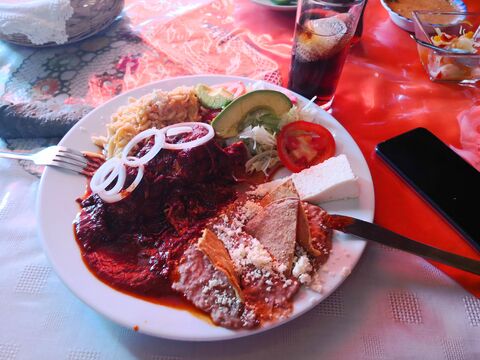 Antojitos Las Tres Morales image 4