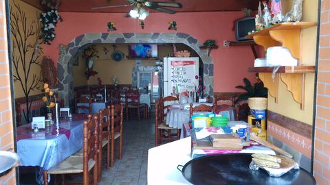 Antojitos Las Tres Morales image 6
