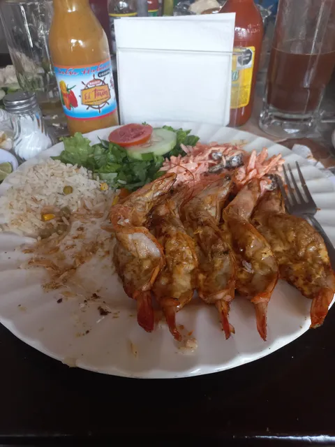 MARISCOS El TIMÓN RESTAURANTE image 4