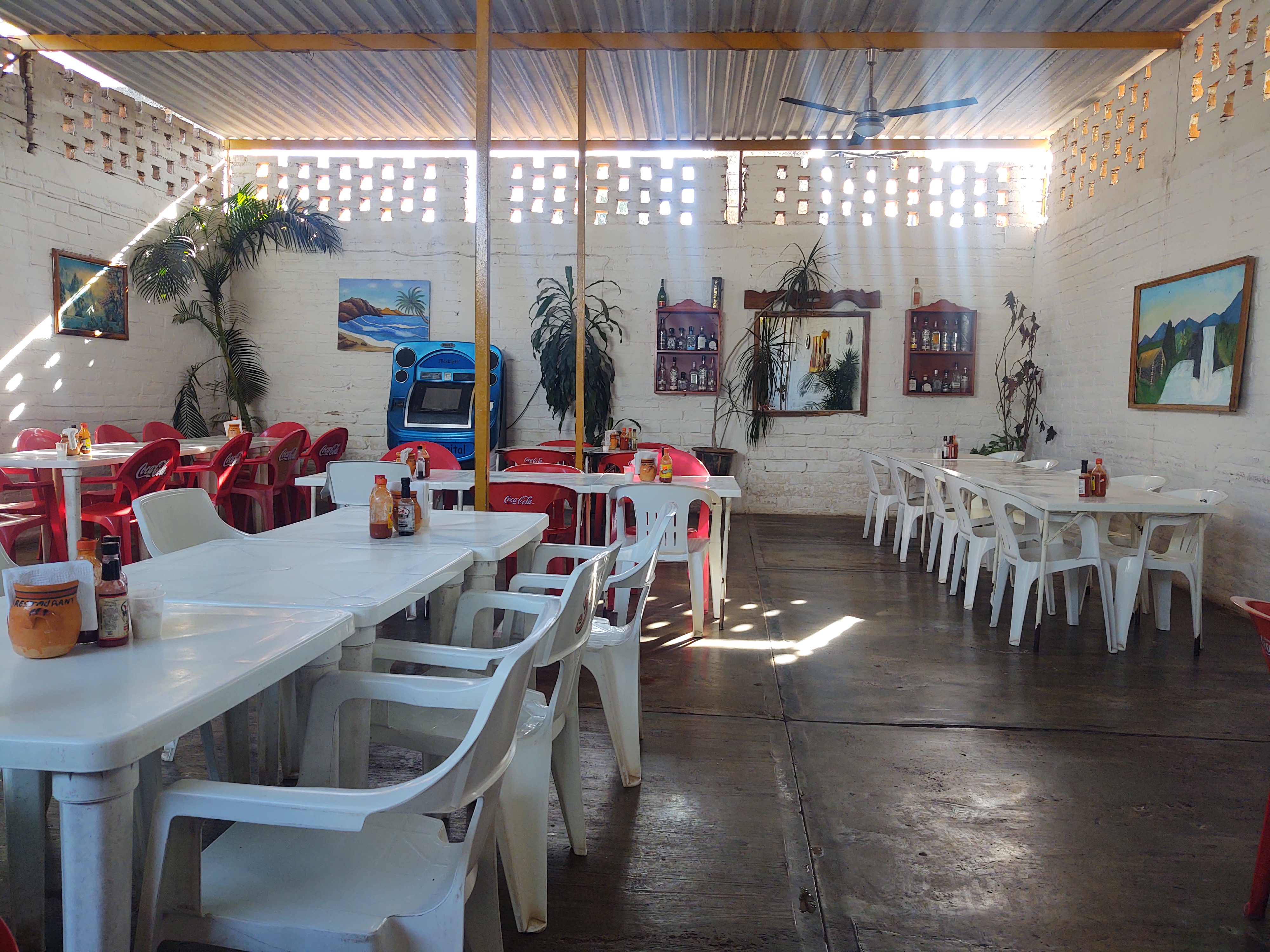 Restaurante el parral image 1