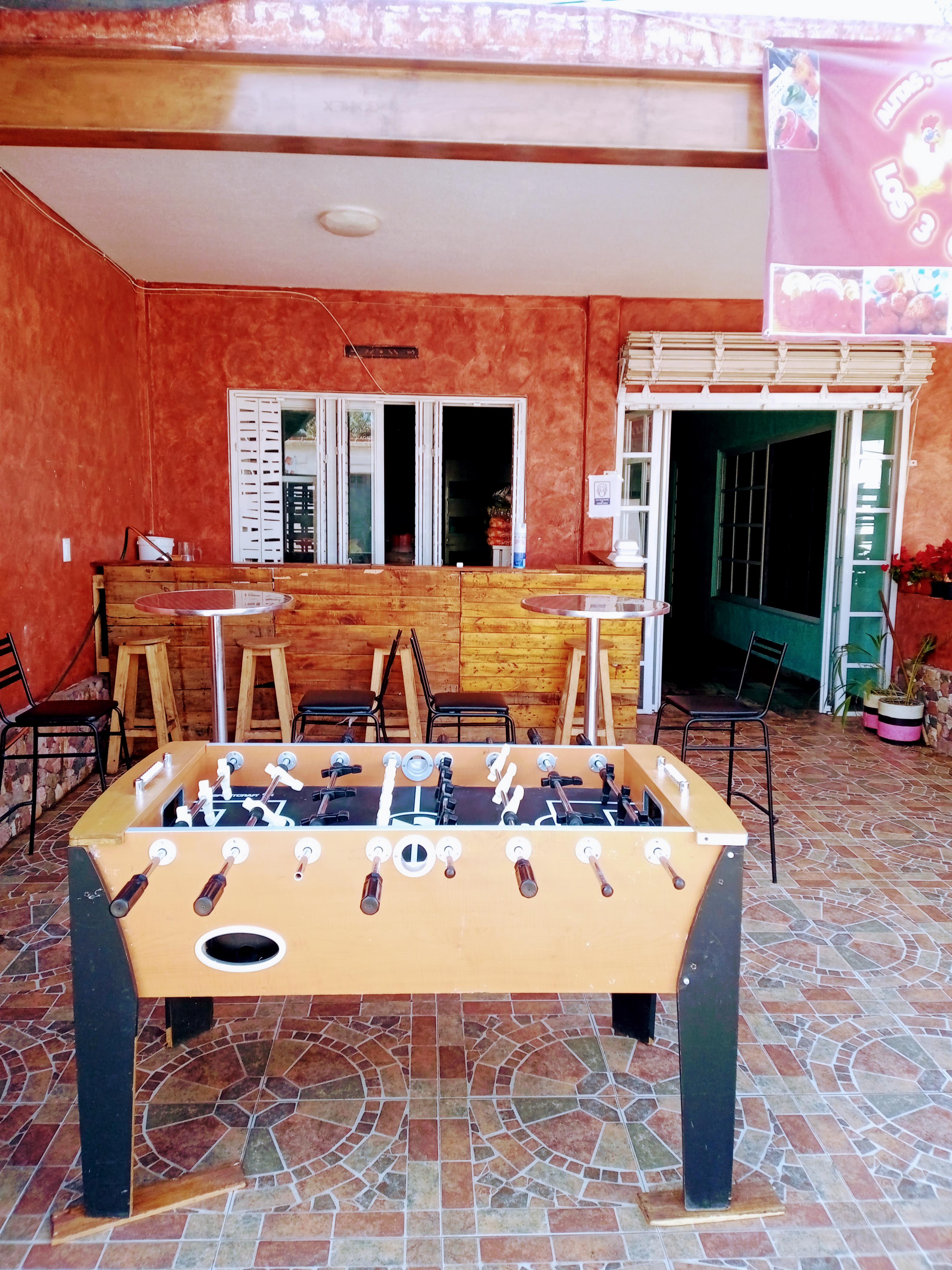 Los 3 Gallitos image 1