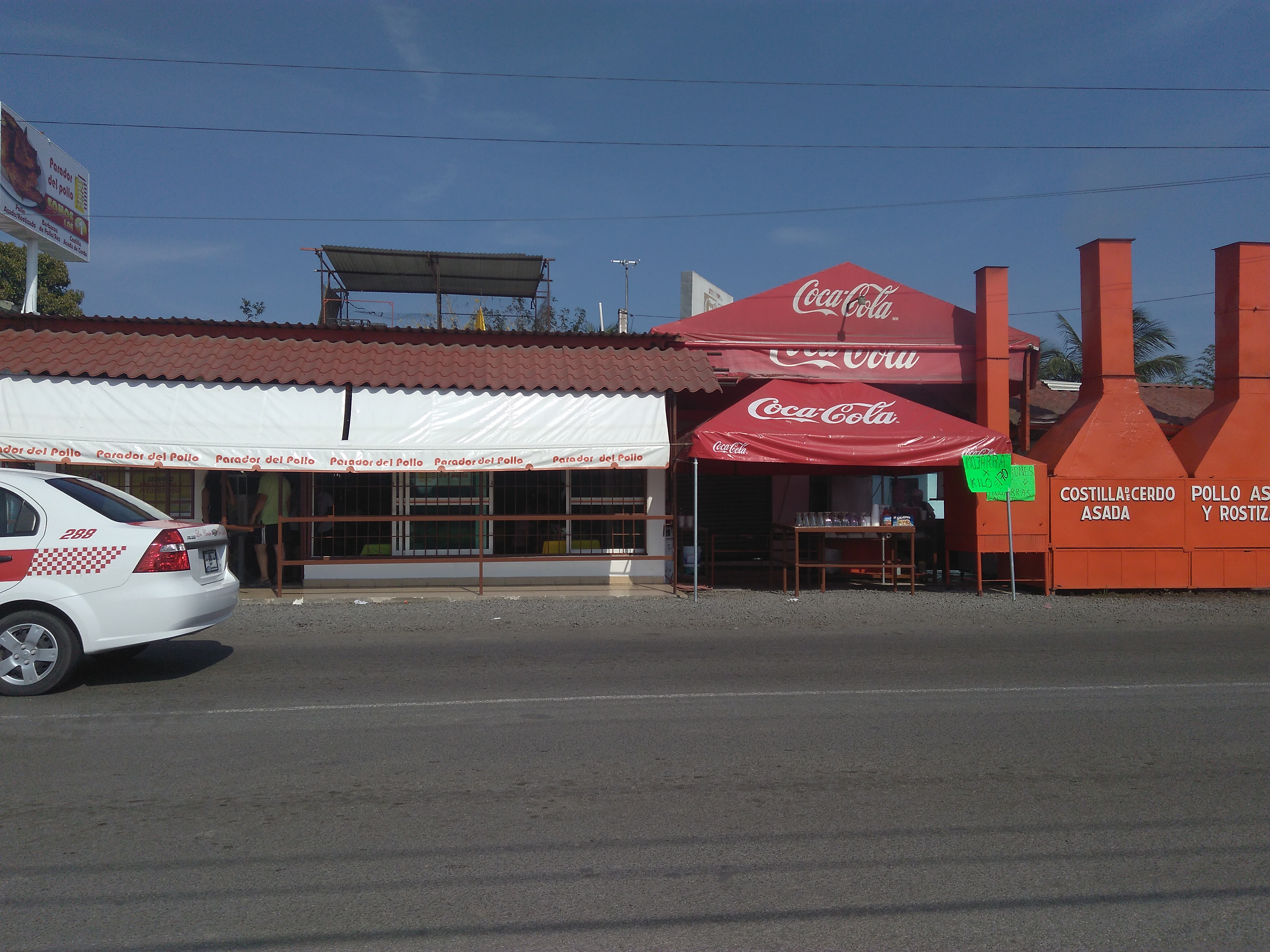 Parador Del Pollo image 1