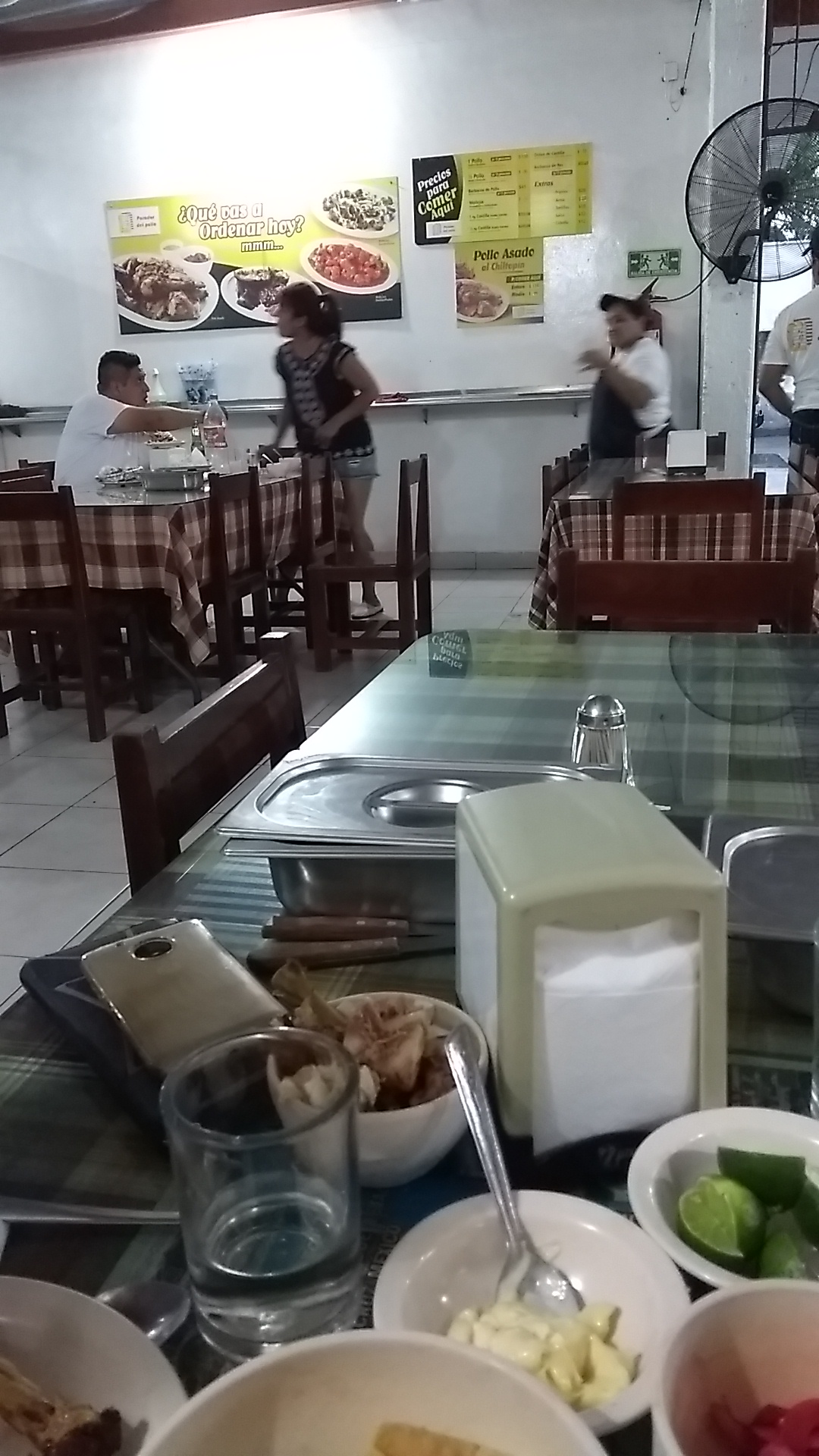 Parador Del Pollo image 7