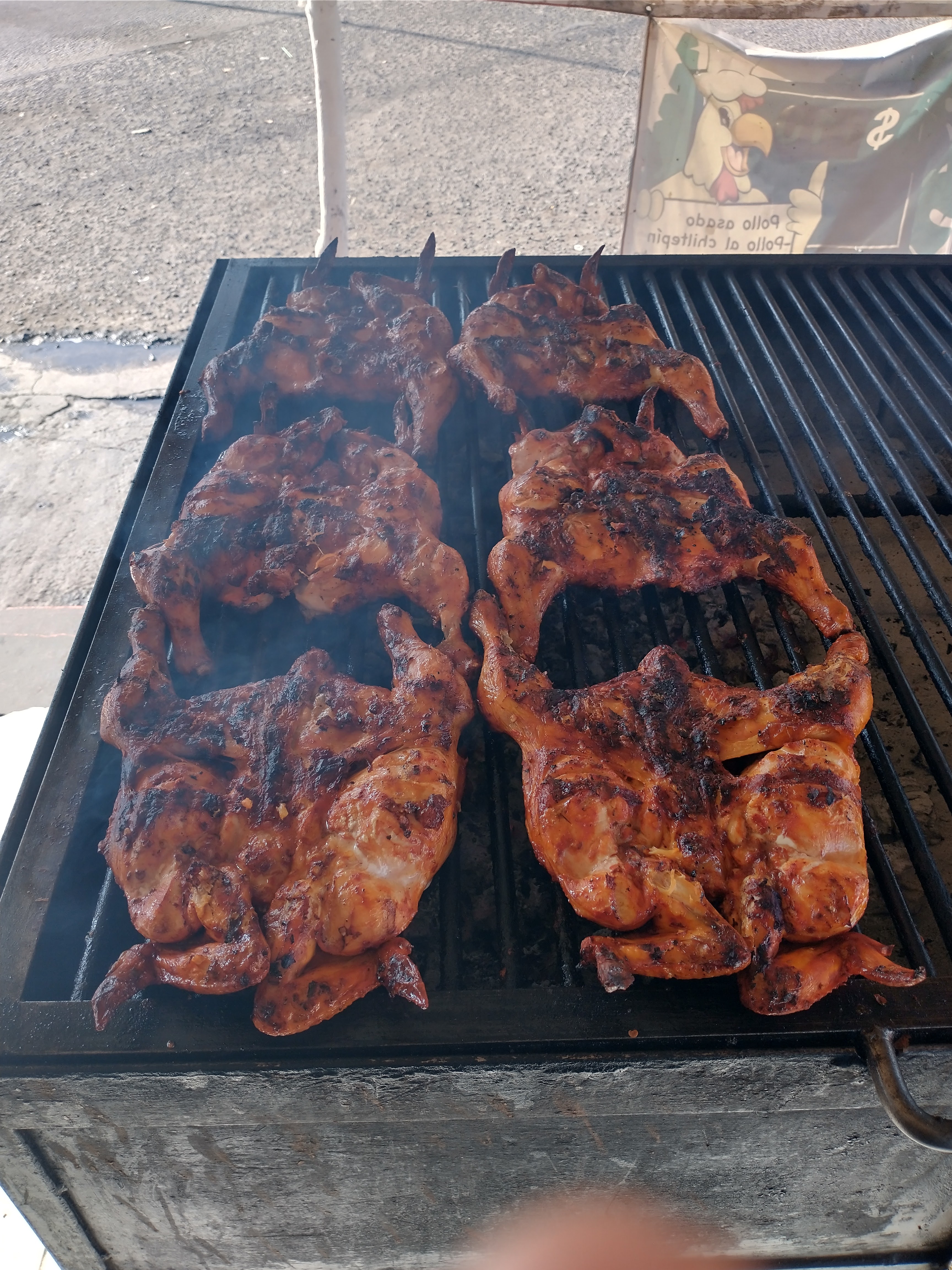 Pollos asados "La Costa" image 1