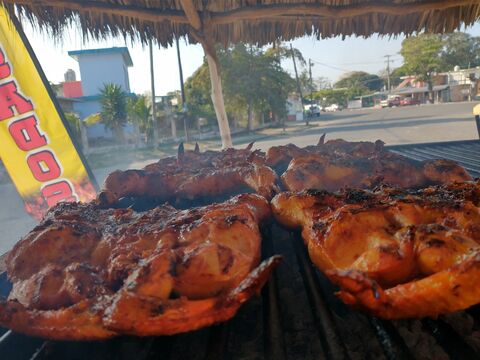 Pollos asados "La Costa" image 4