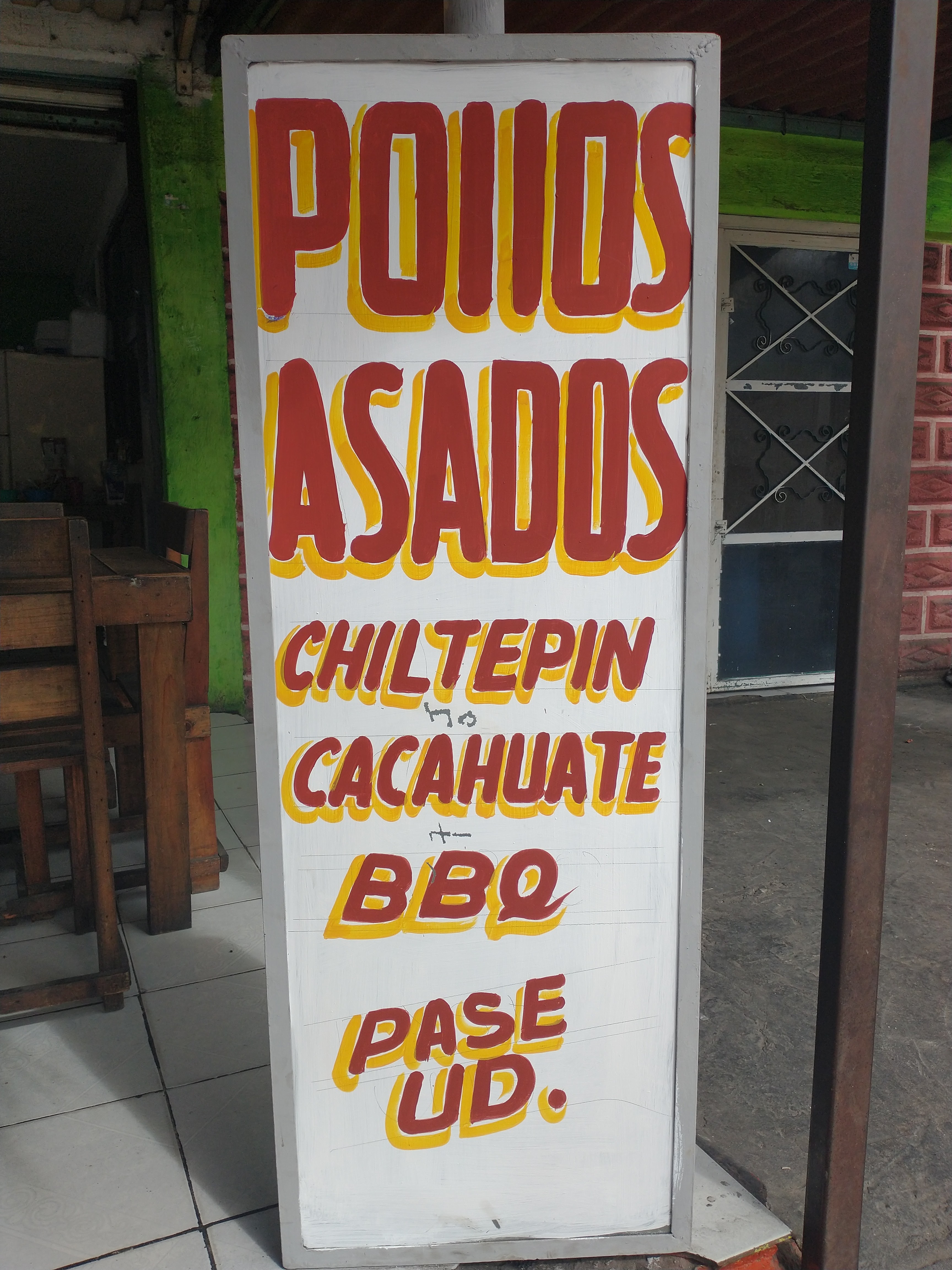 Pollos asados "La Costa" image 5