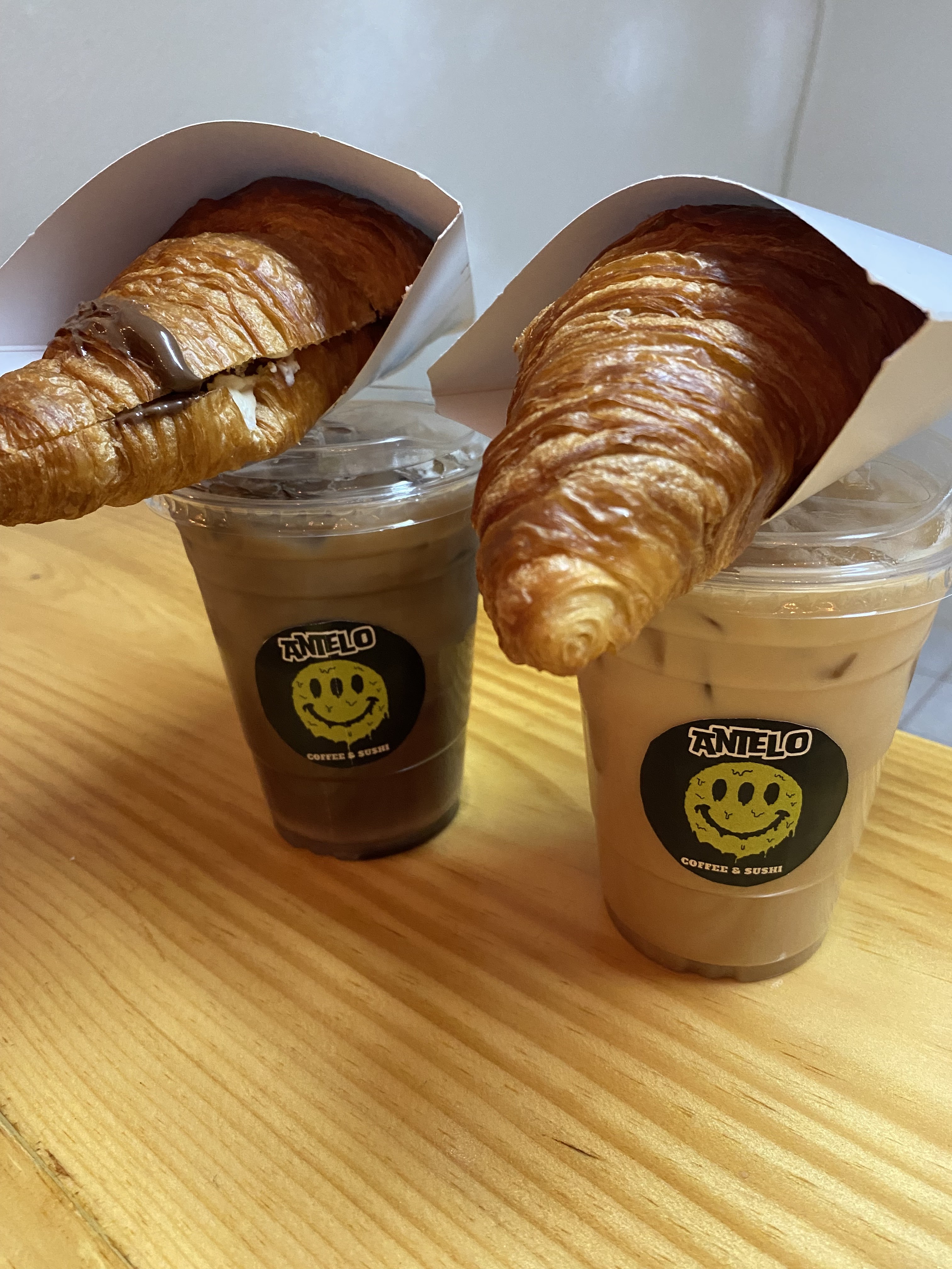 Antelo coffee & sushi image 3