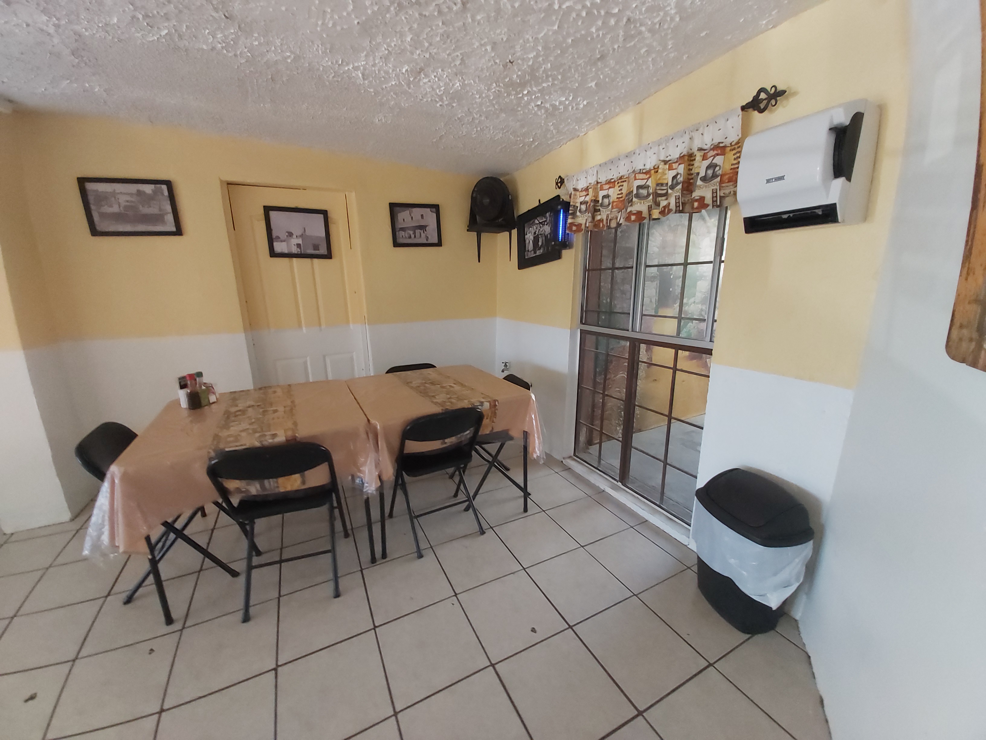 Nana Toña Restaurant image 3