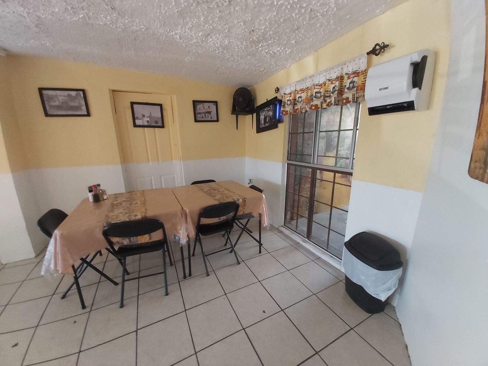 Nana Toña Restaurant image 3