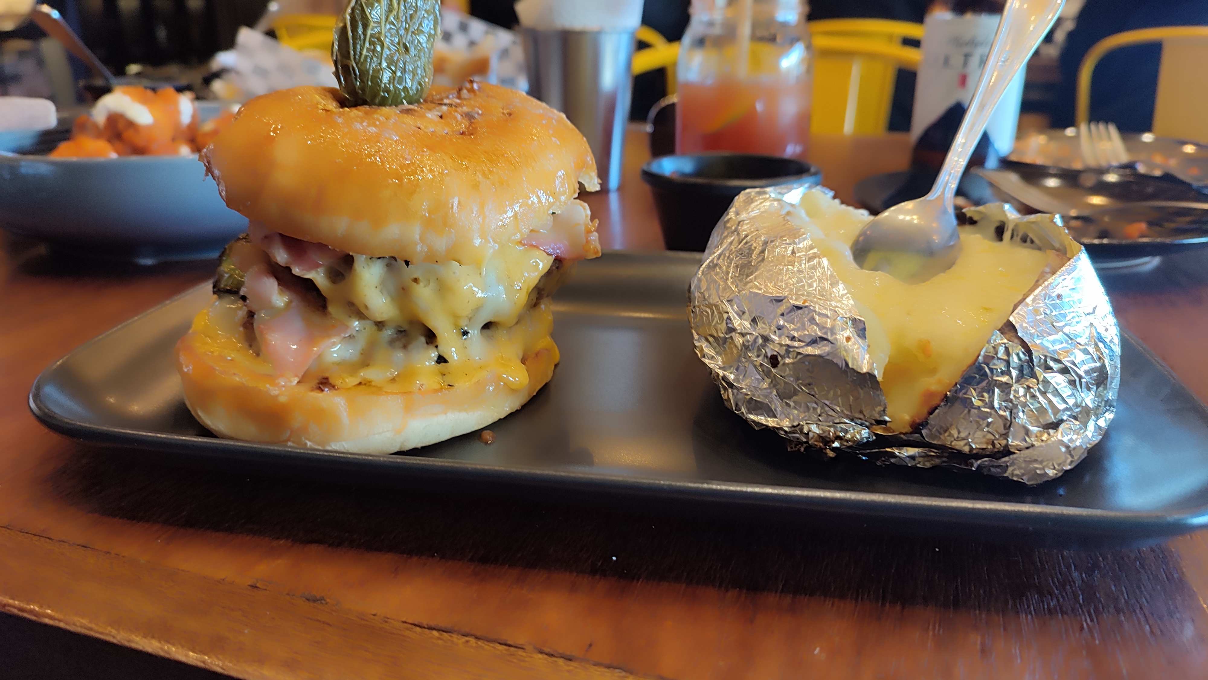 Los Bandidos Kitchen Bar image 3