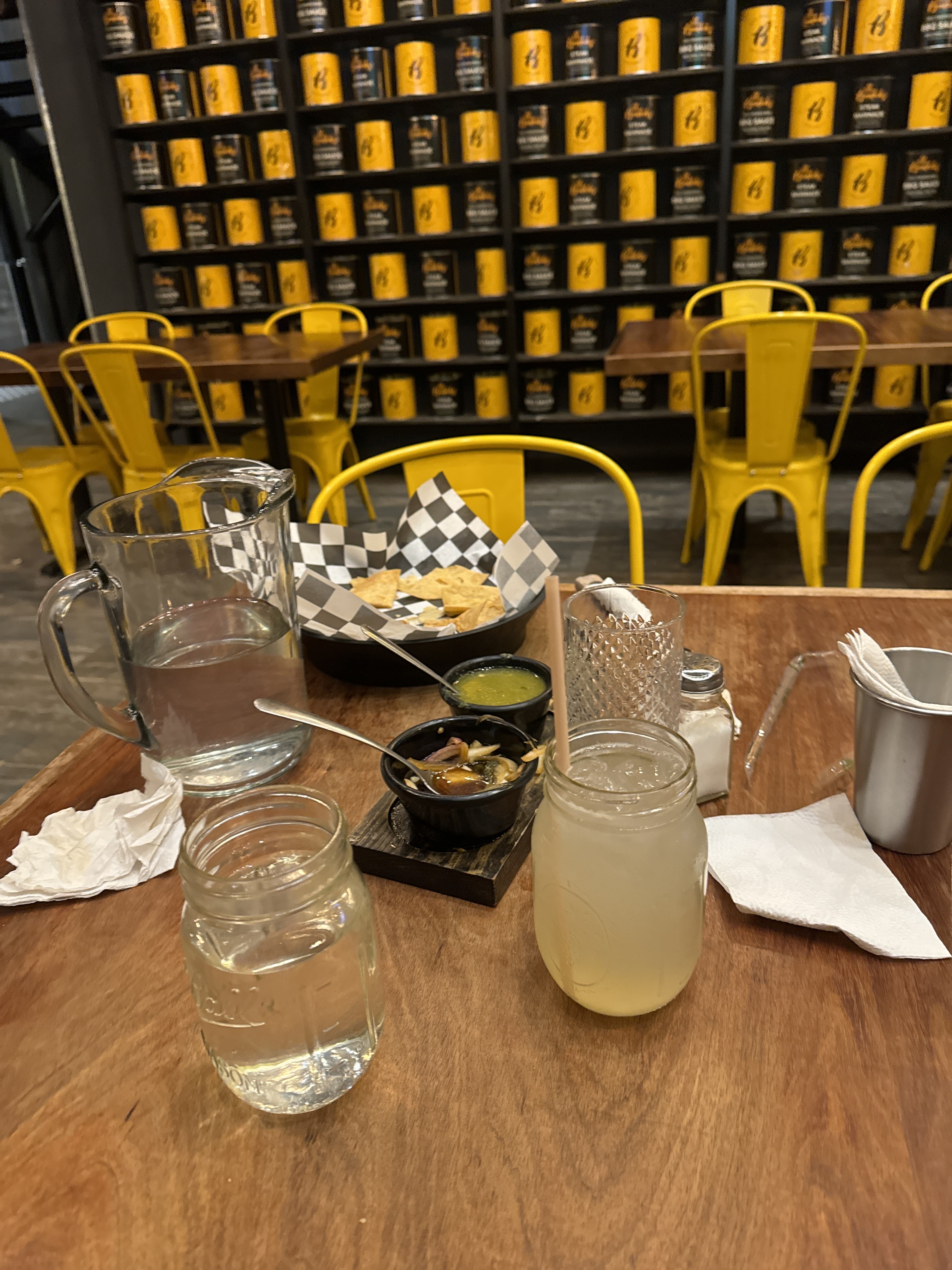 Los Bandidos Kitchen Bar image 8