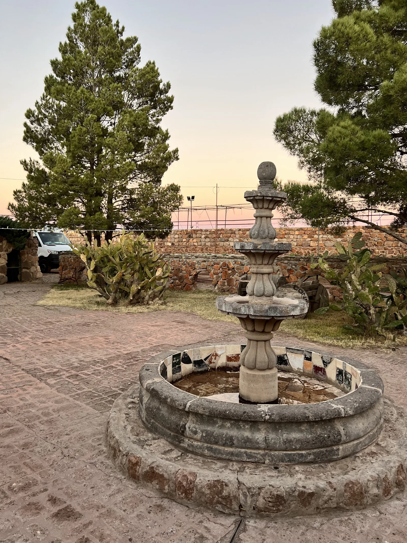 Pistoleros Restaurant image 4