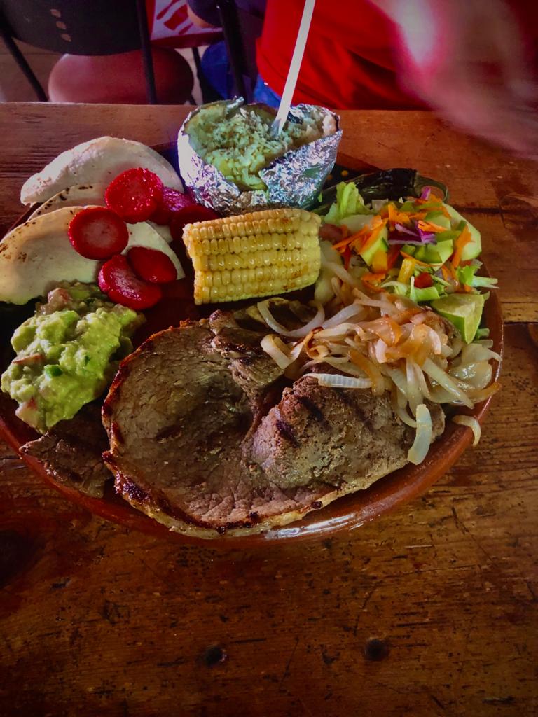 Cuatreros Restaurant image 3