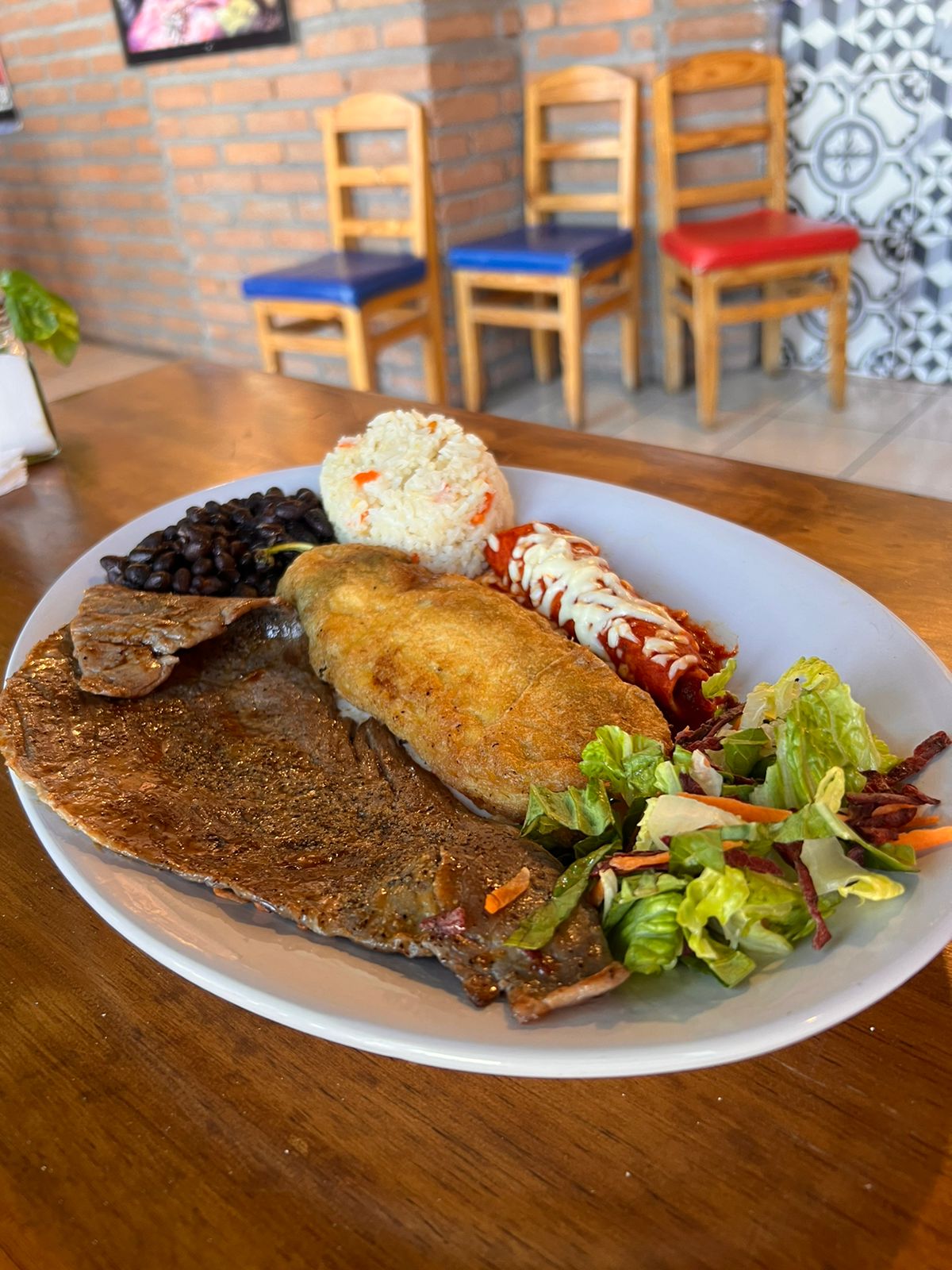 El Jinete Restaurante mexicano image 5