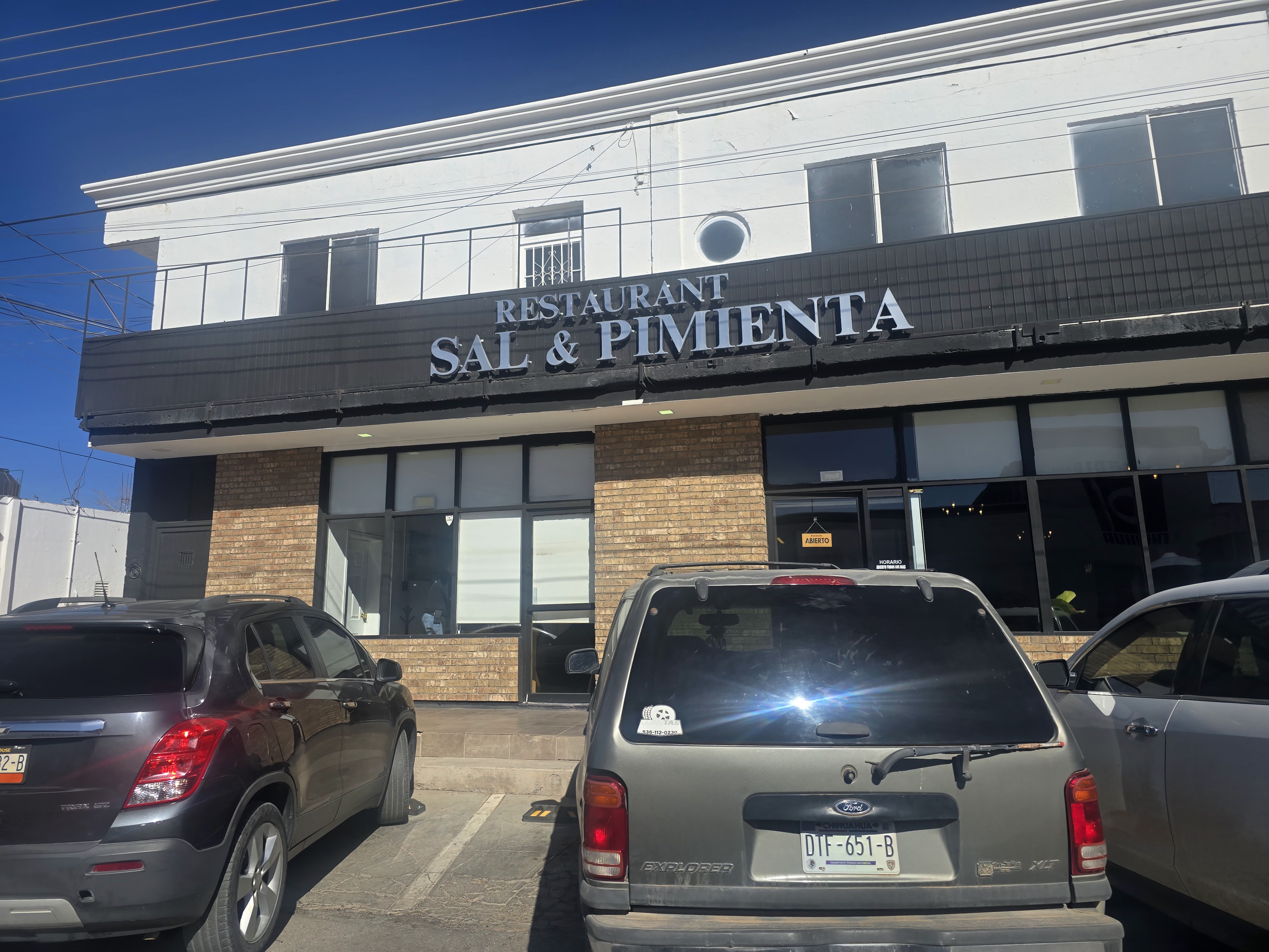 Sal y Pimienta ncg image 1