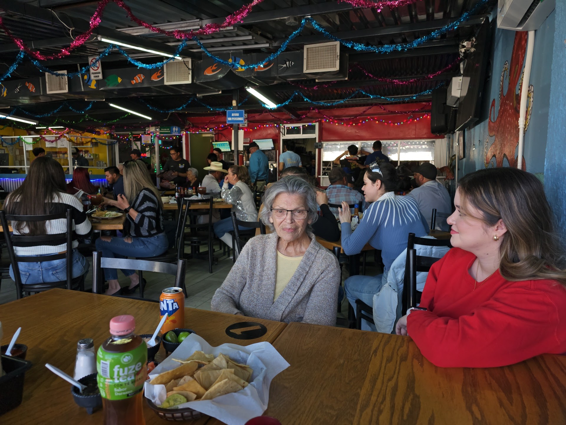 Las Palmas Coctelería image 4