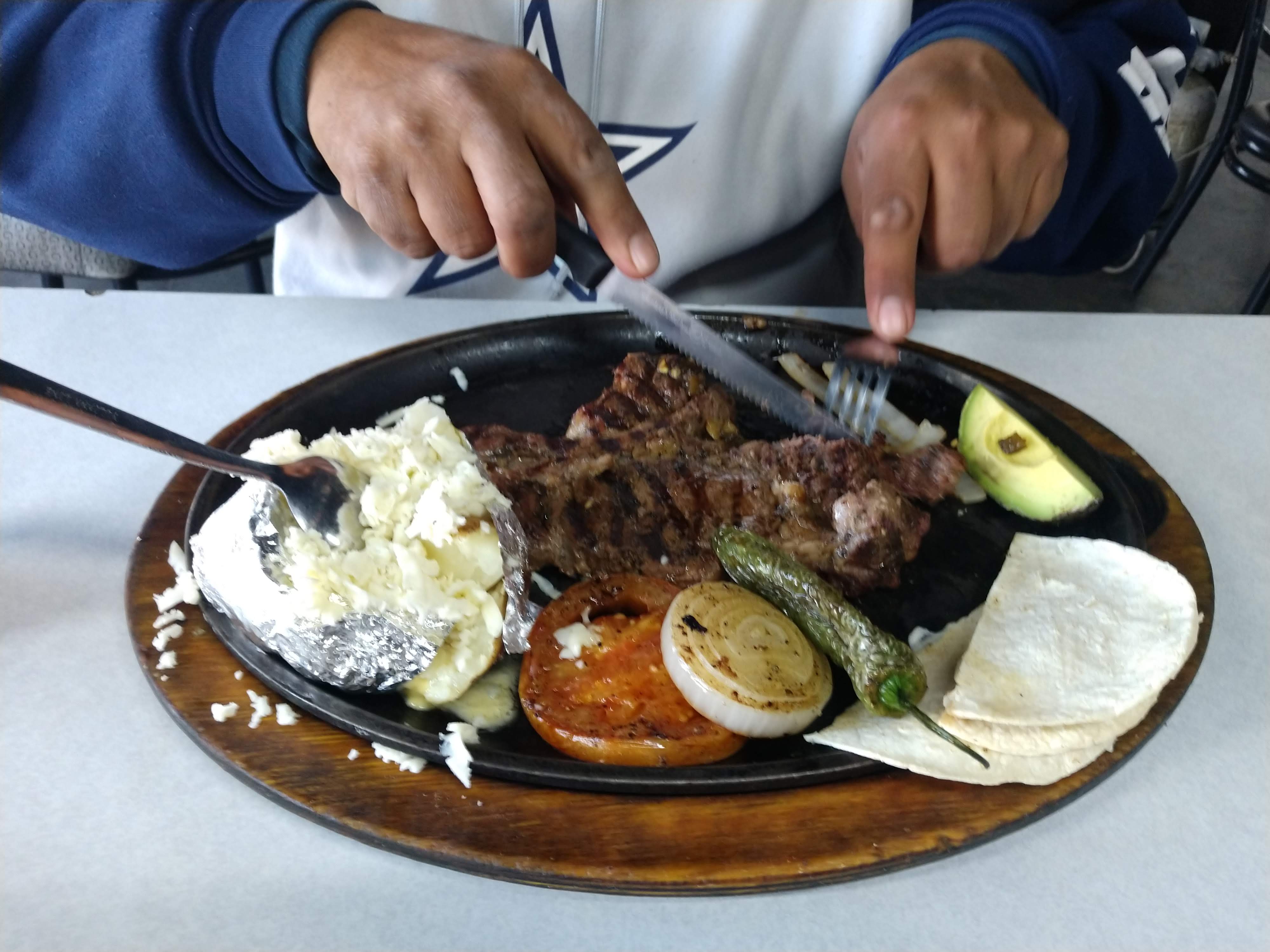 Las Palmas Coctelería image 9