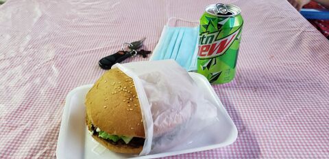 Dheli Burgers image 4