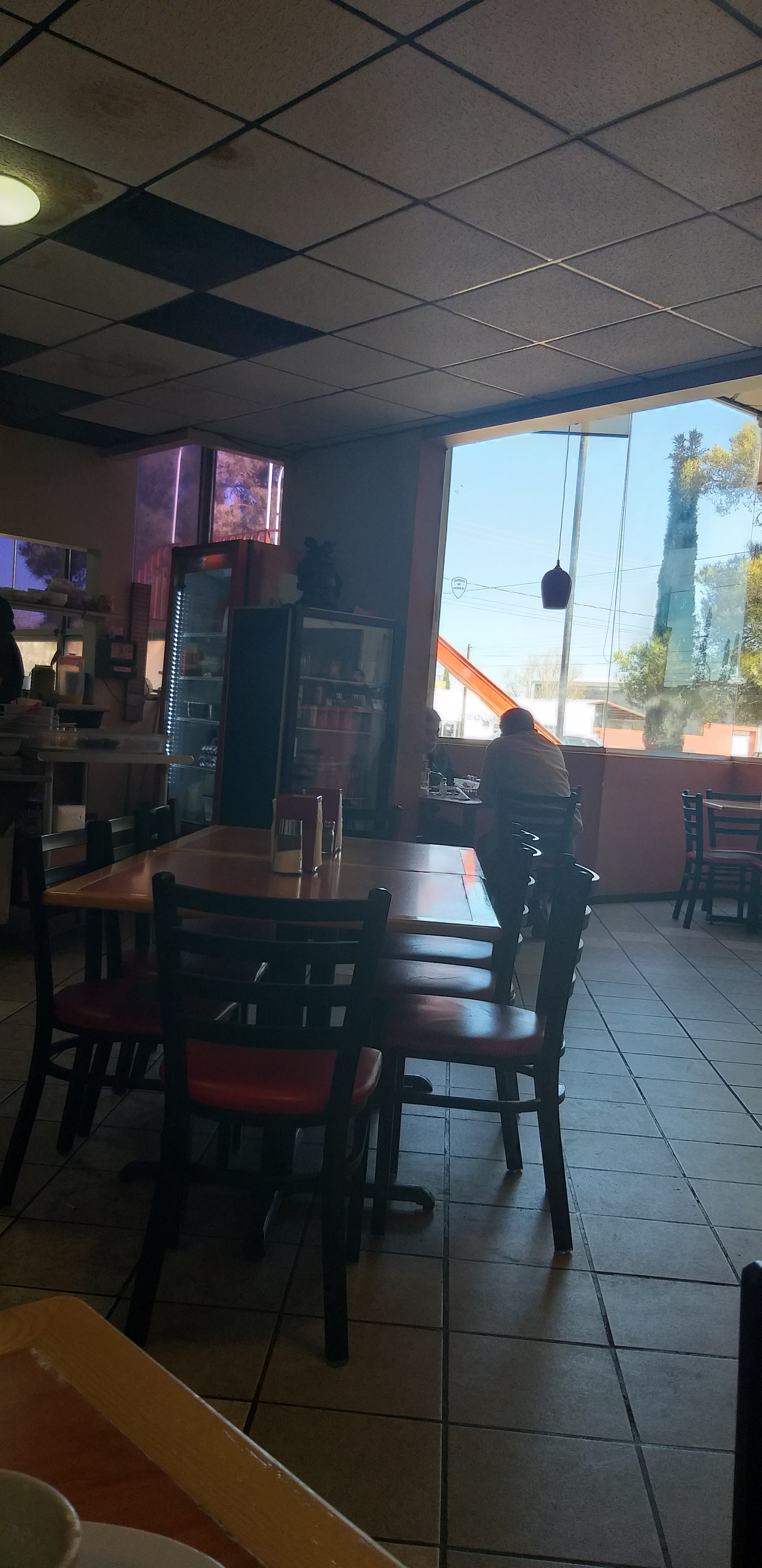 Dinno's Diversiones image 8