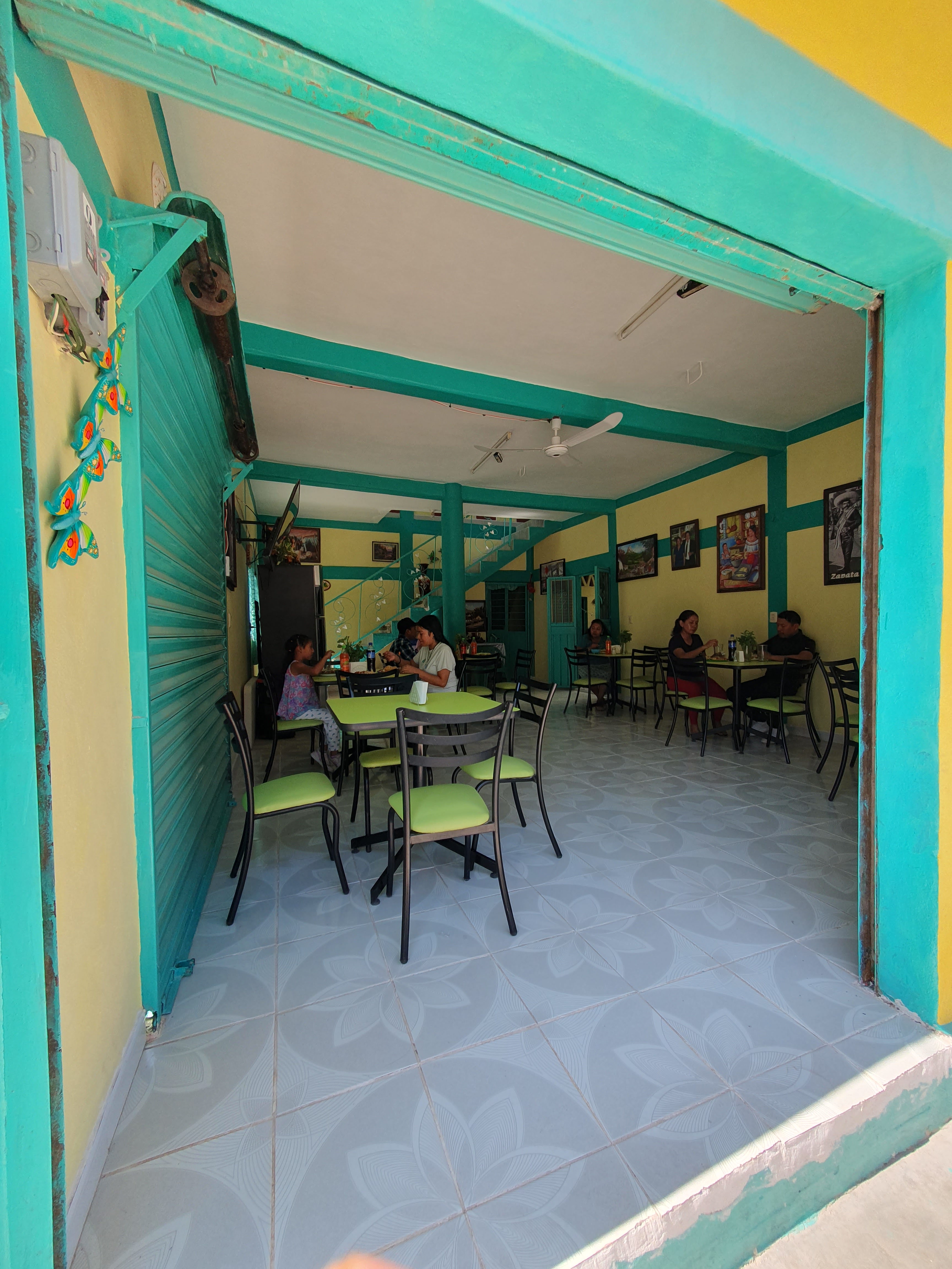 Restaurante "LA ESQUINITA" image 6