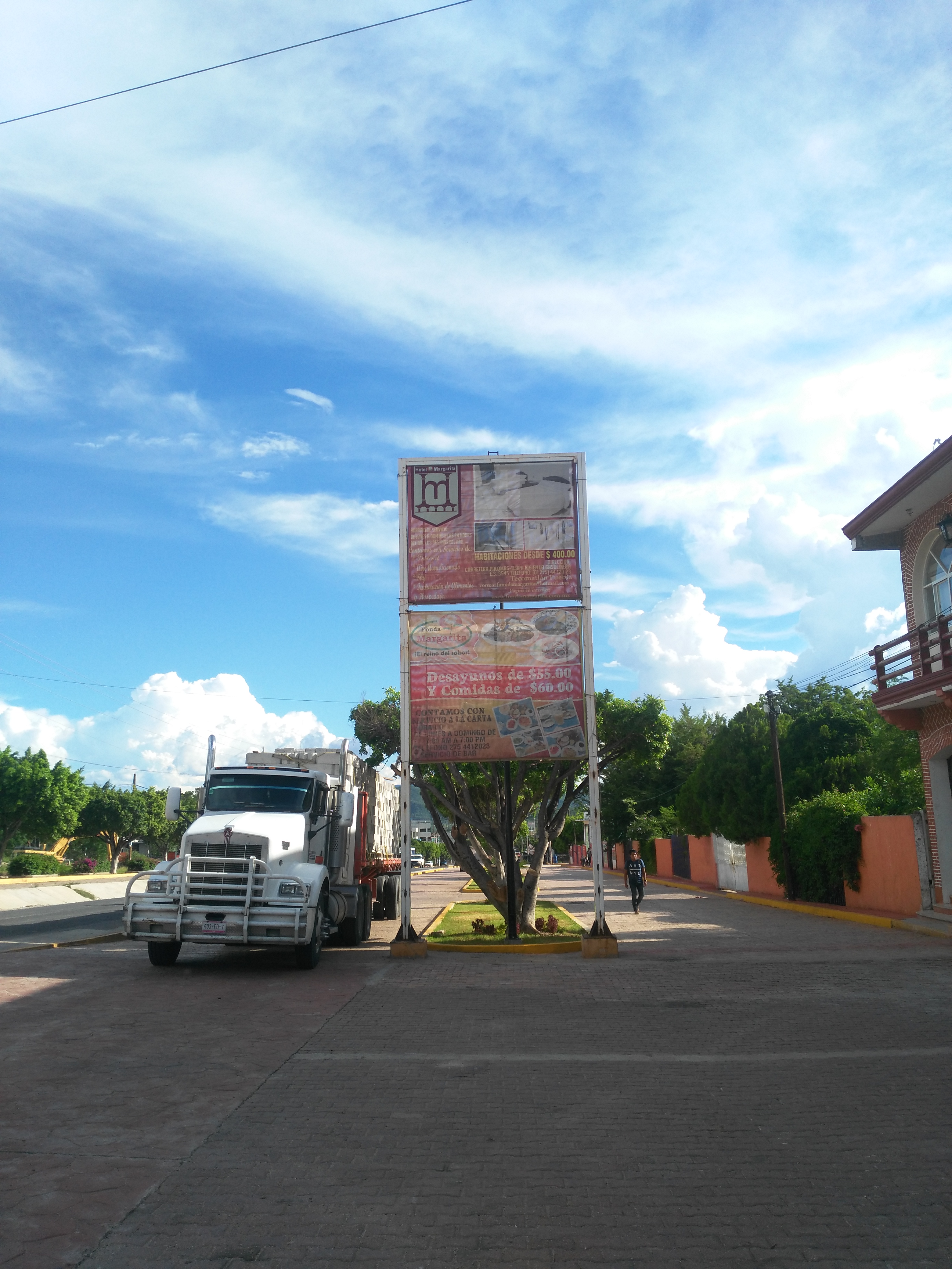 Fonda Margarita "El reino del sabor" image 10