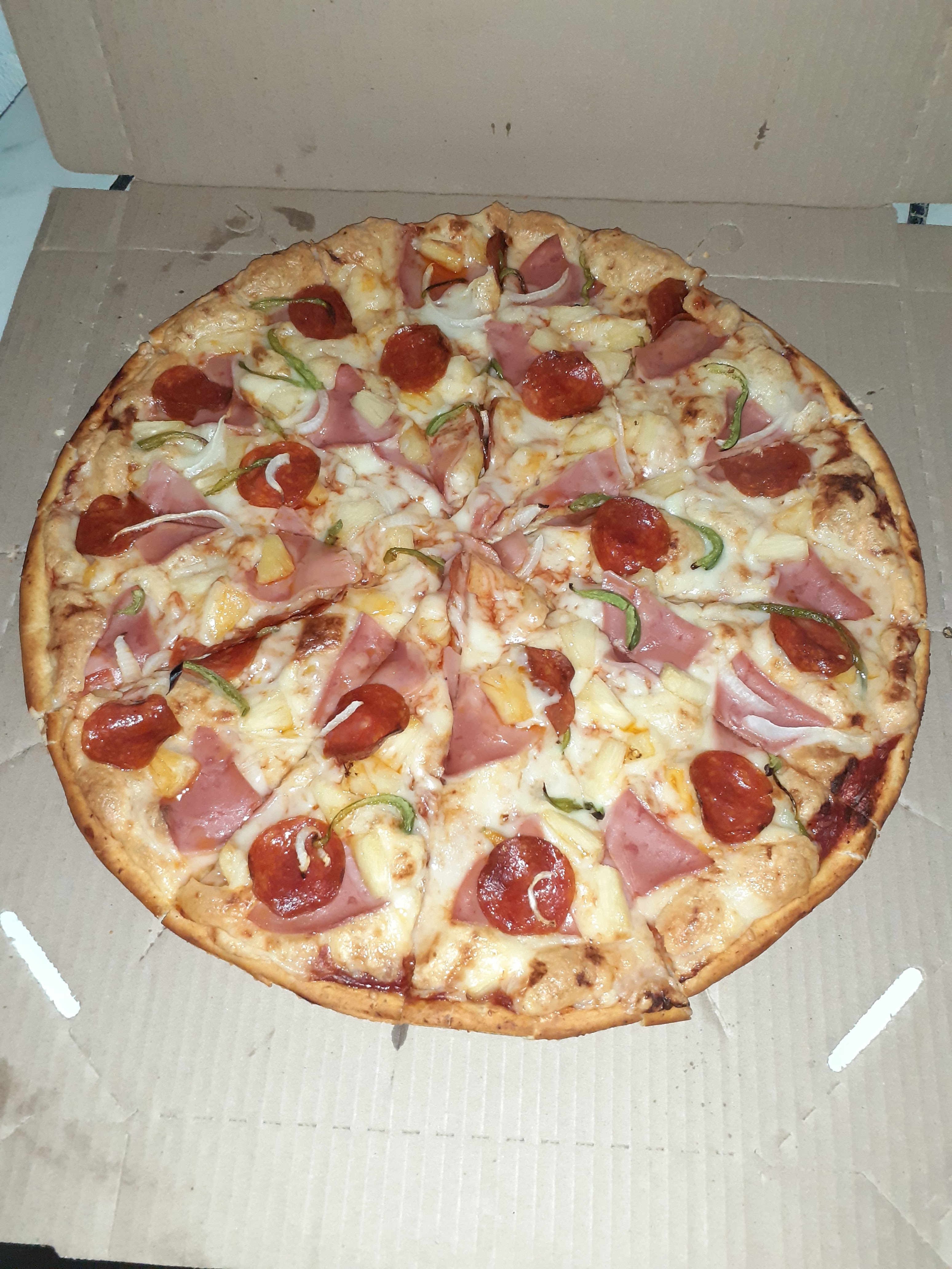 Sol Y Luna Pizzería image 1