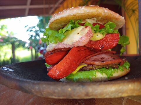 CAÍN BURGERS image 6