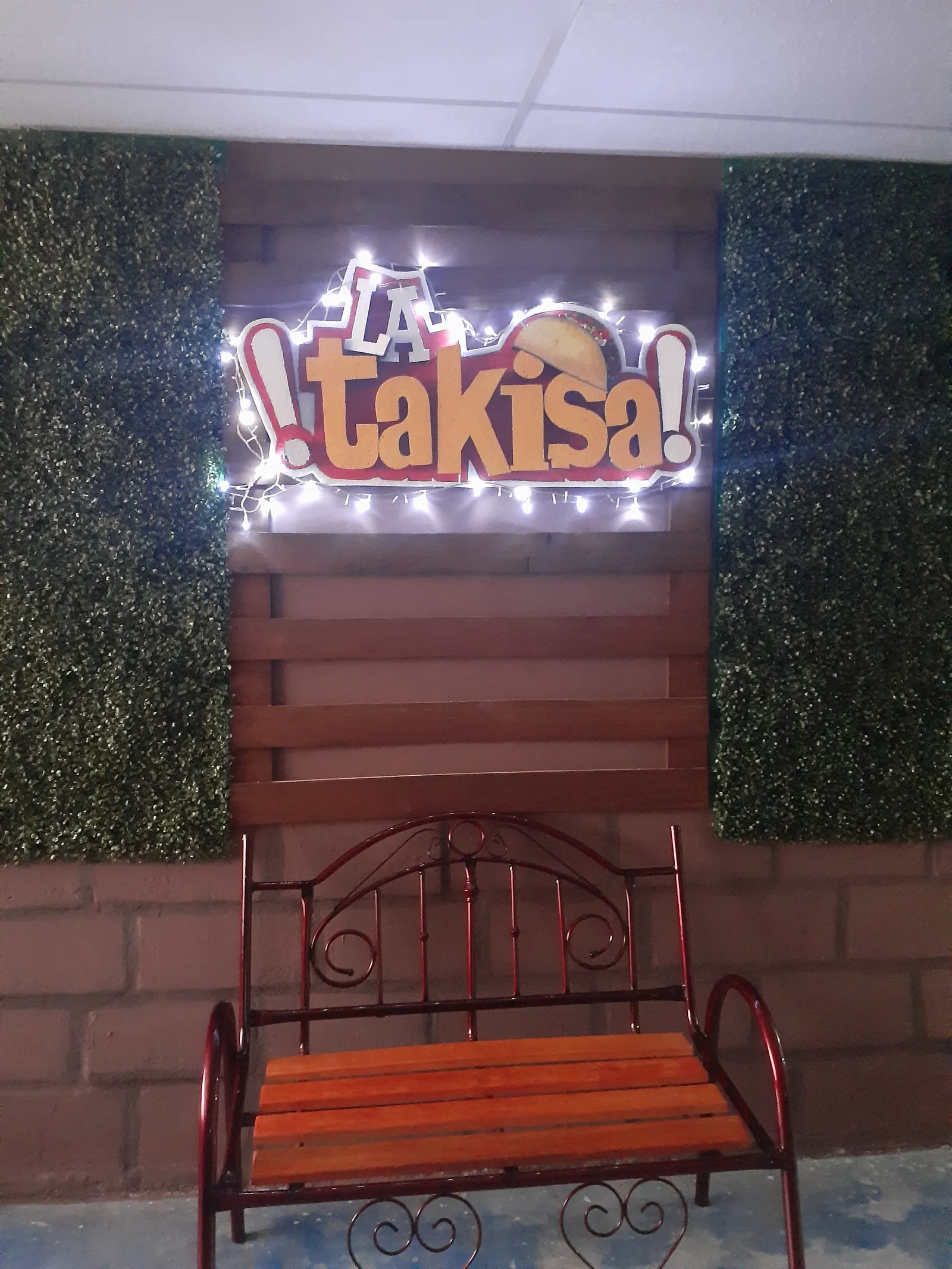 La Takisa image 2