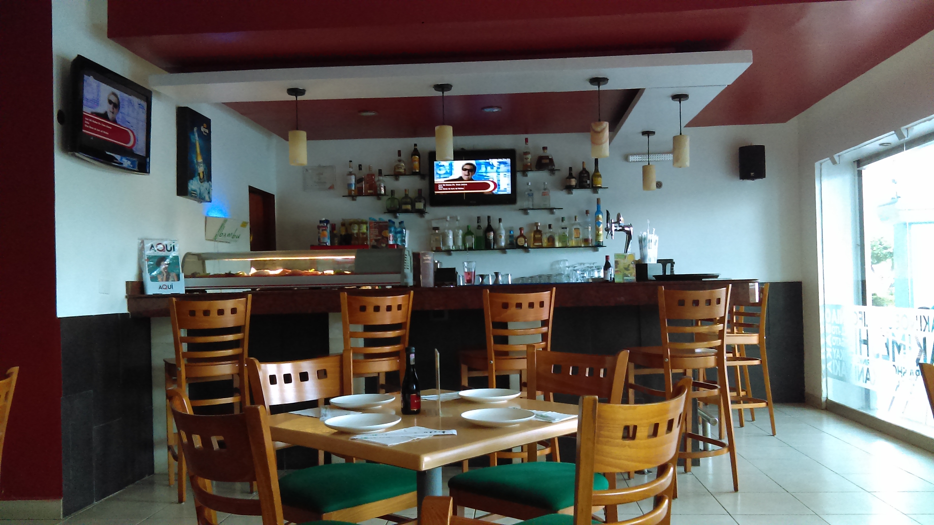 Bambú Sushi Bar image 8