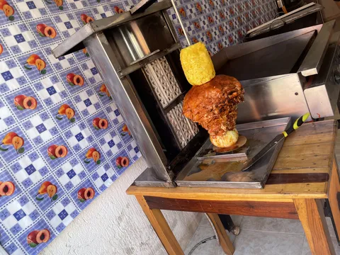 Taqueria el papayo image 2