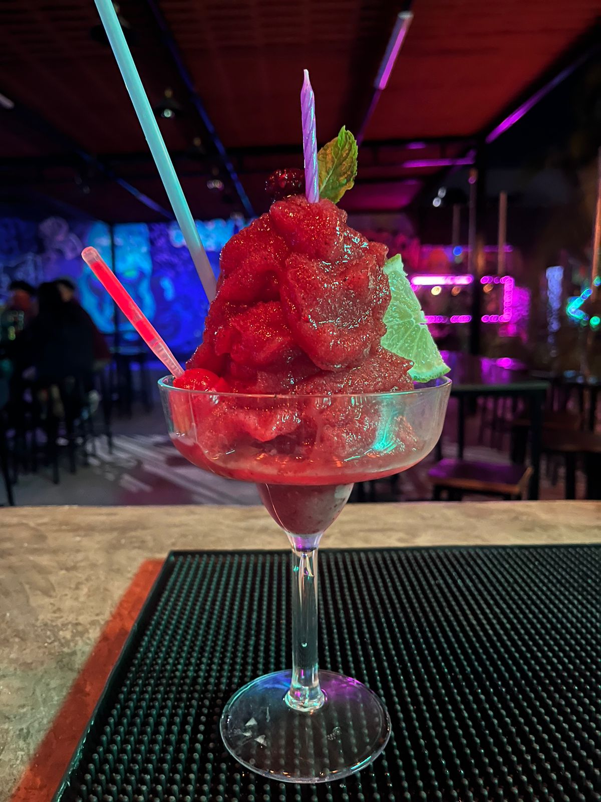 EL JARDÍN RESTAURANT + LOUNGEBAR image 3