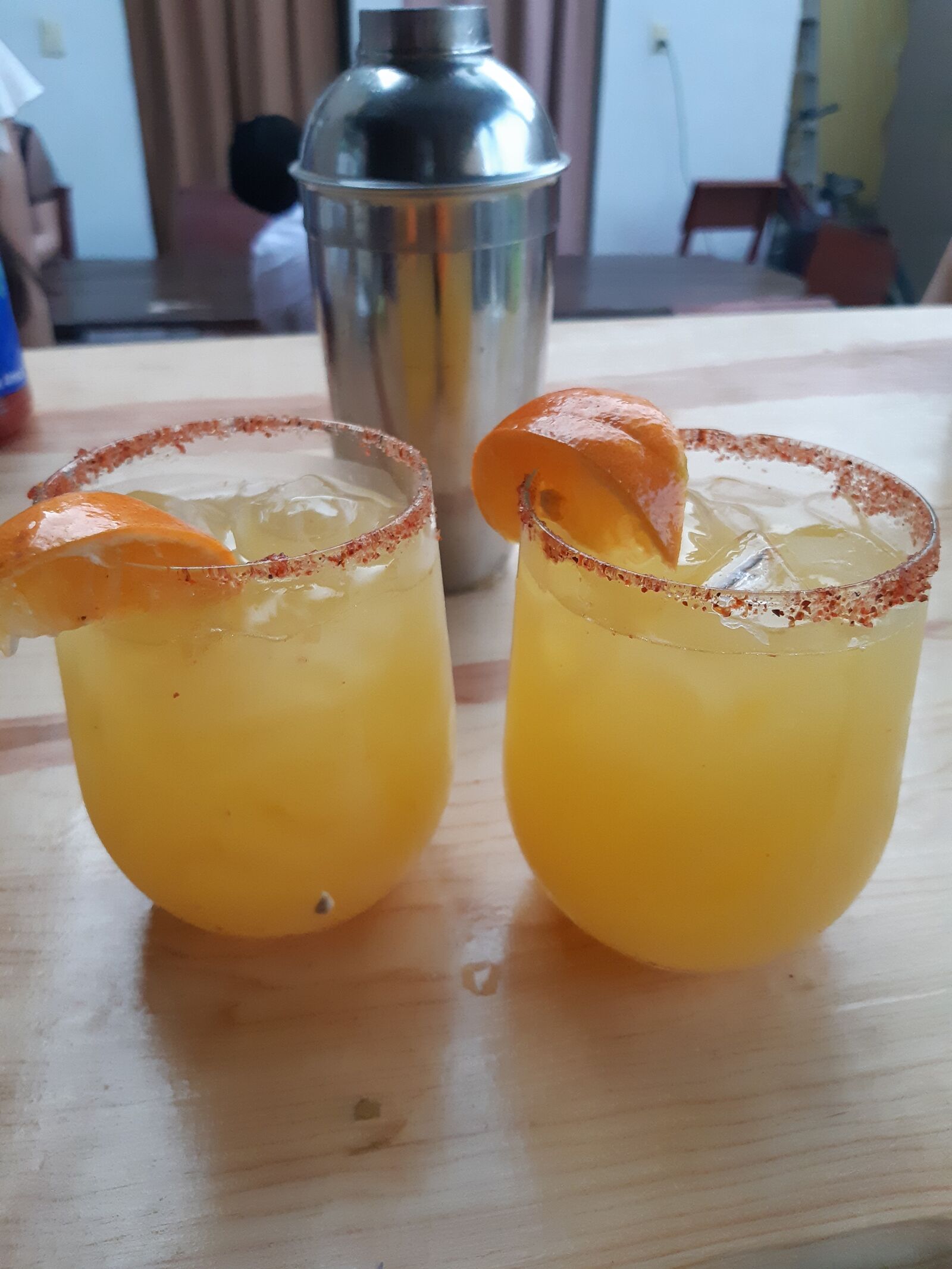 SANTA CRUDA image 3