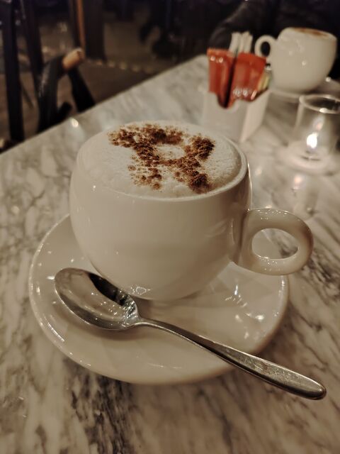 Lusso Cafe image 4