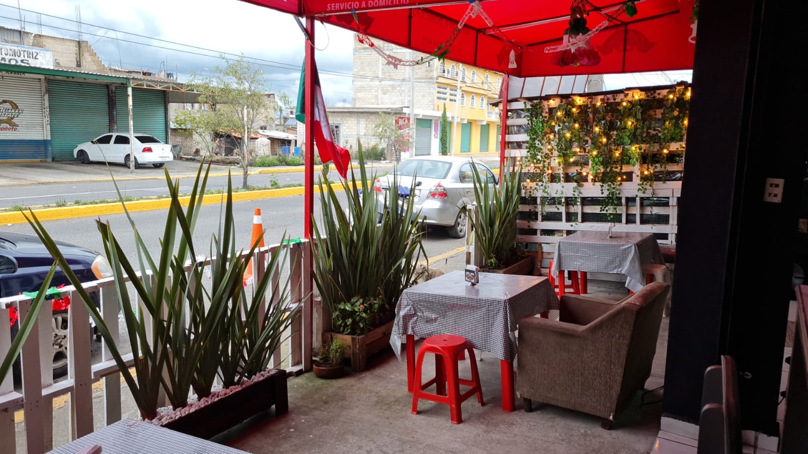 Chelalitas Toluca image 1