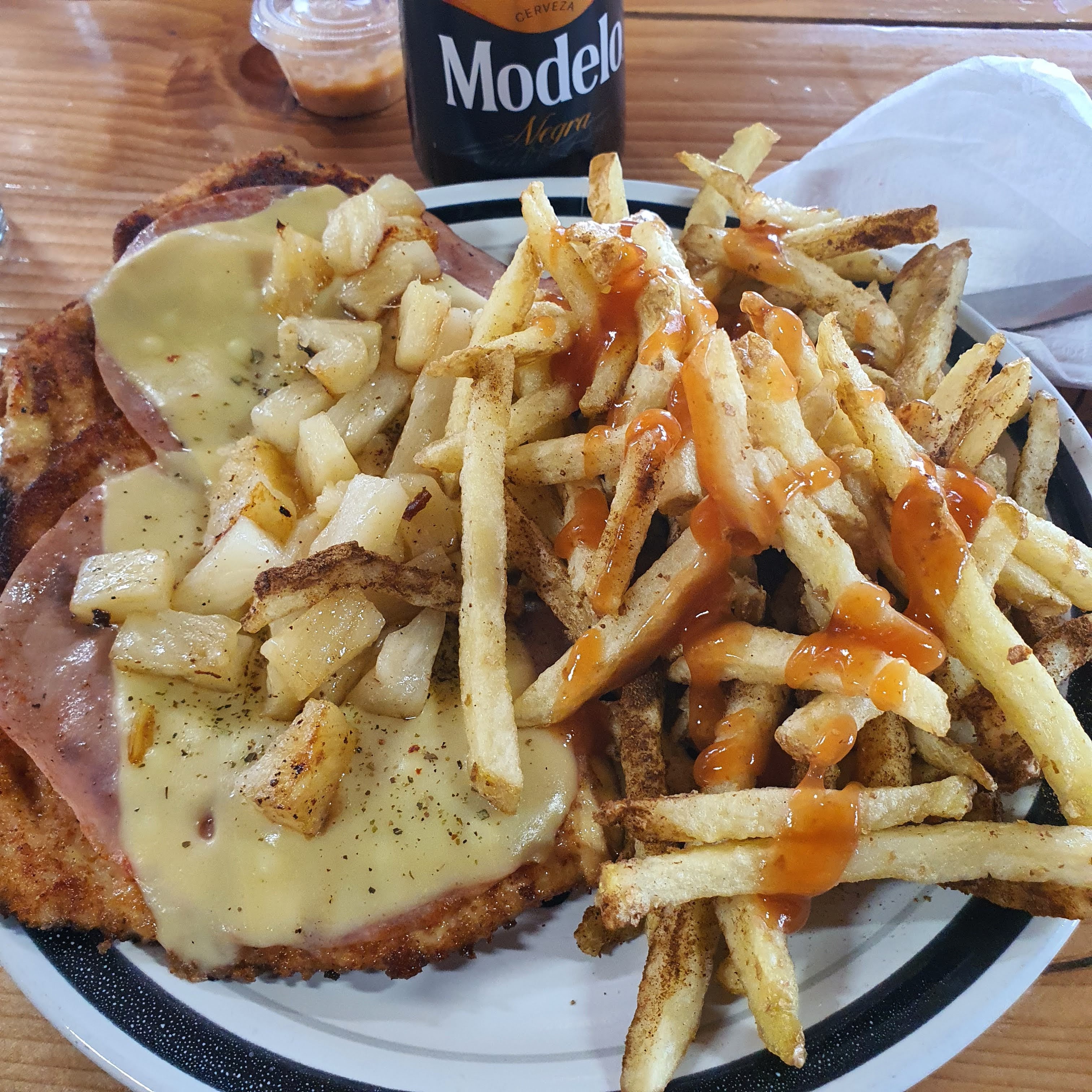 Hamburguesas | Carnes | Ensaladas image 7