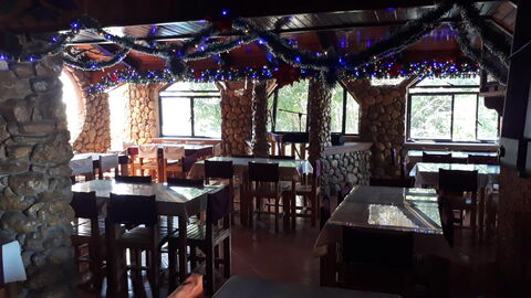 Restaurant familiar La Cueva del Tatik. image 1