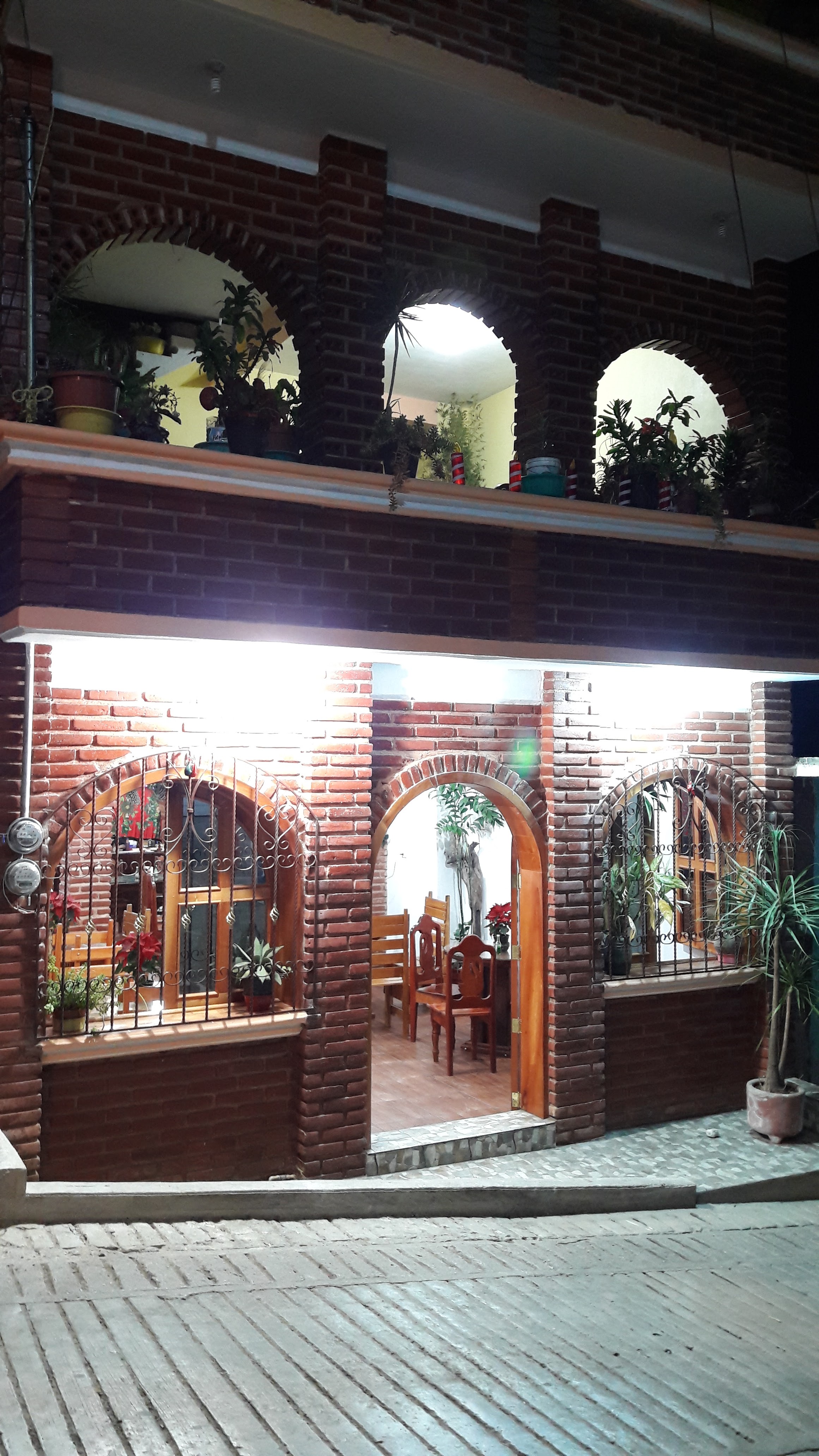 PIZZERIA BURGER WORLD image 3